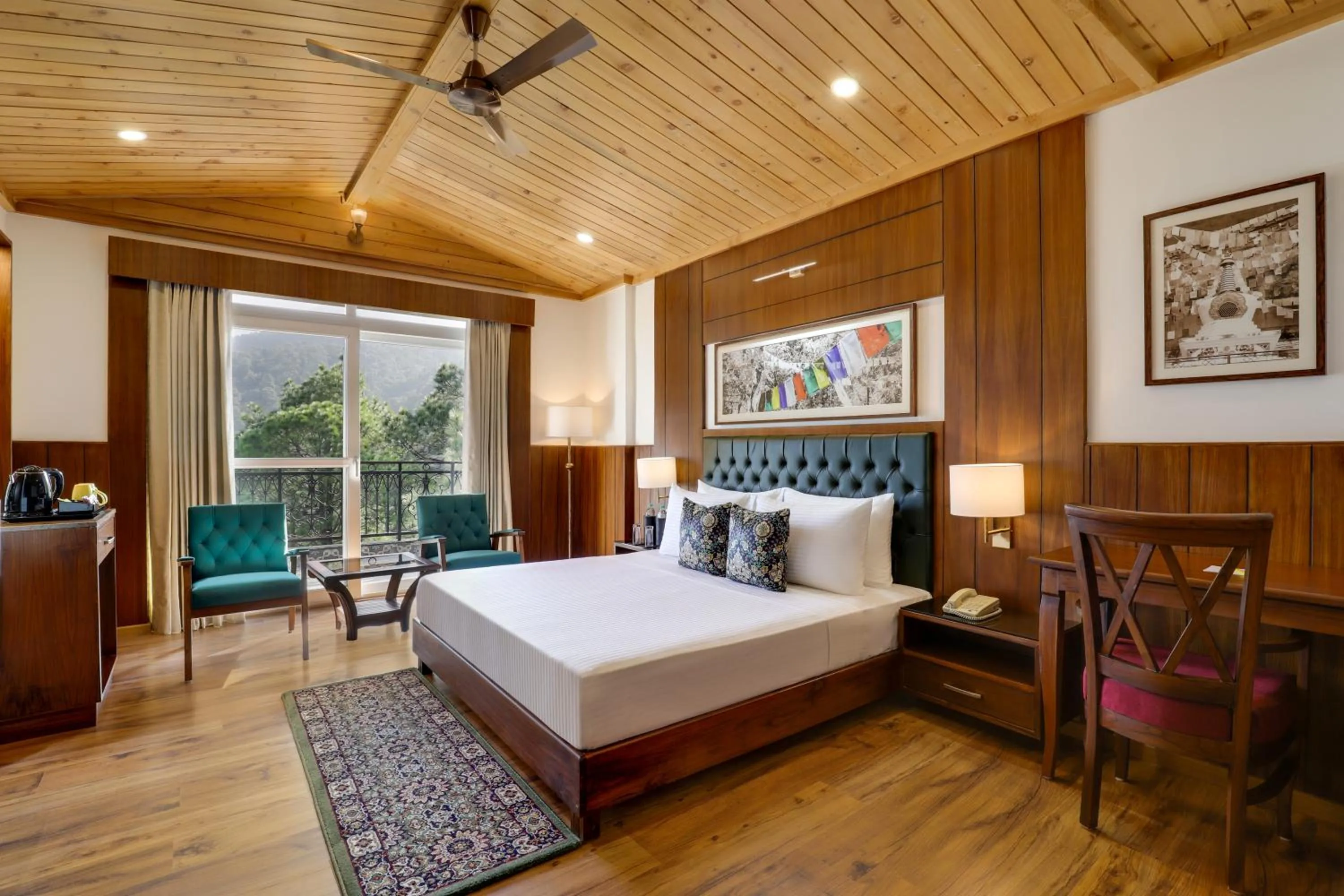 Bed in Lemon Tree Hotel, Mcleodganj