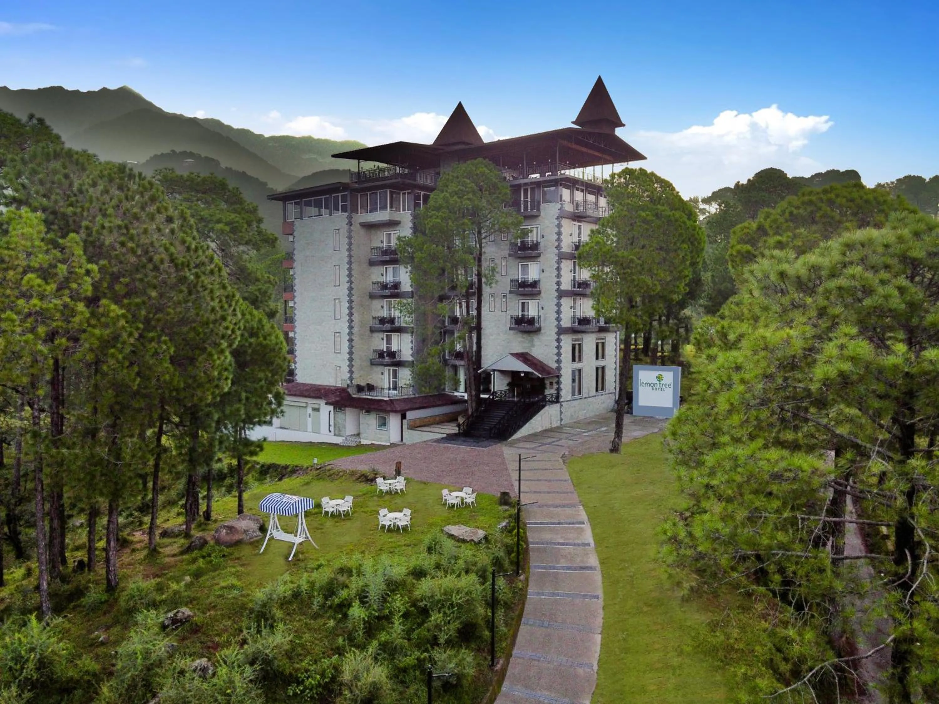Property building in Lemon Tree Hotel, Mcleodganj