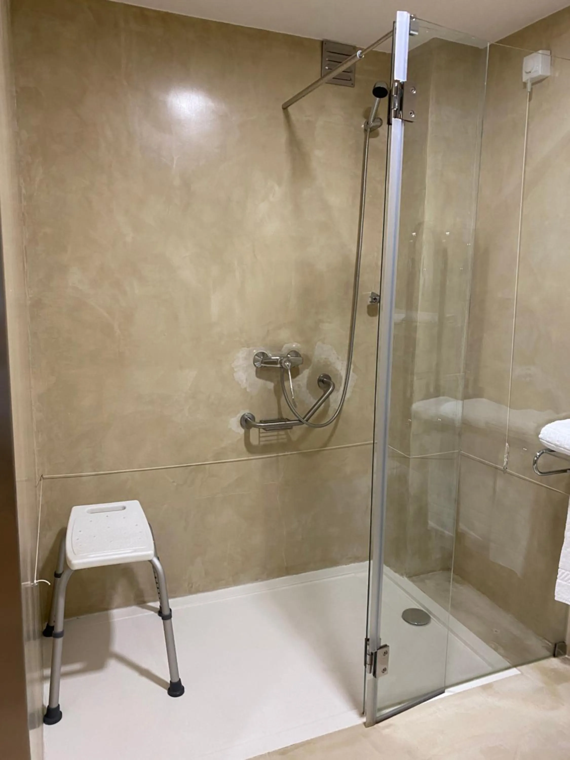 Toilet in Hotel Paiva