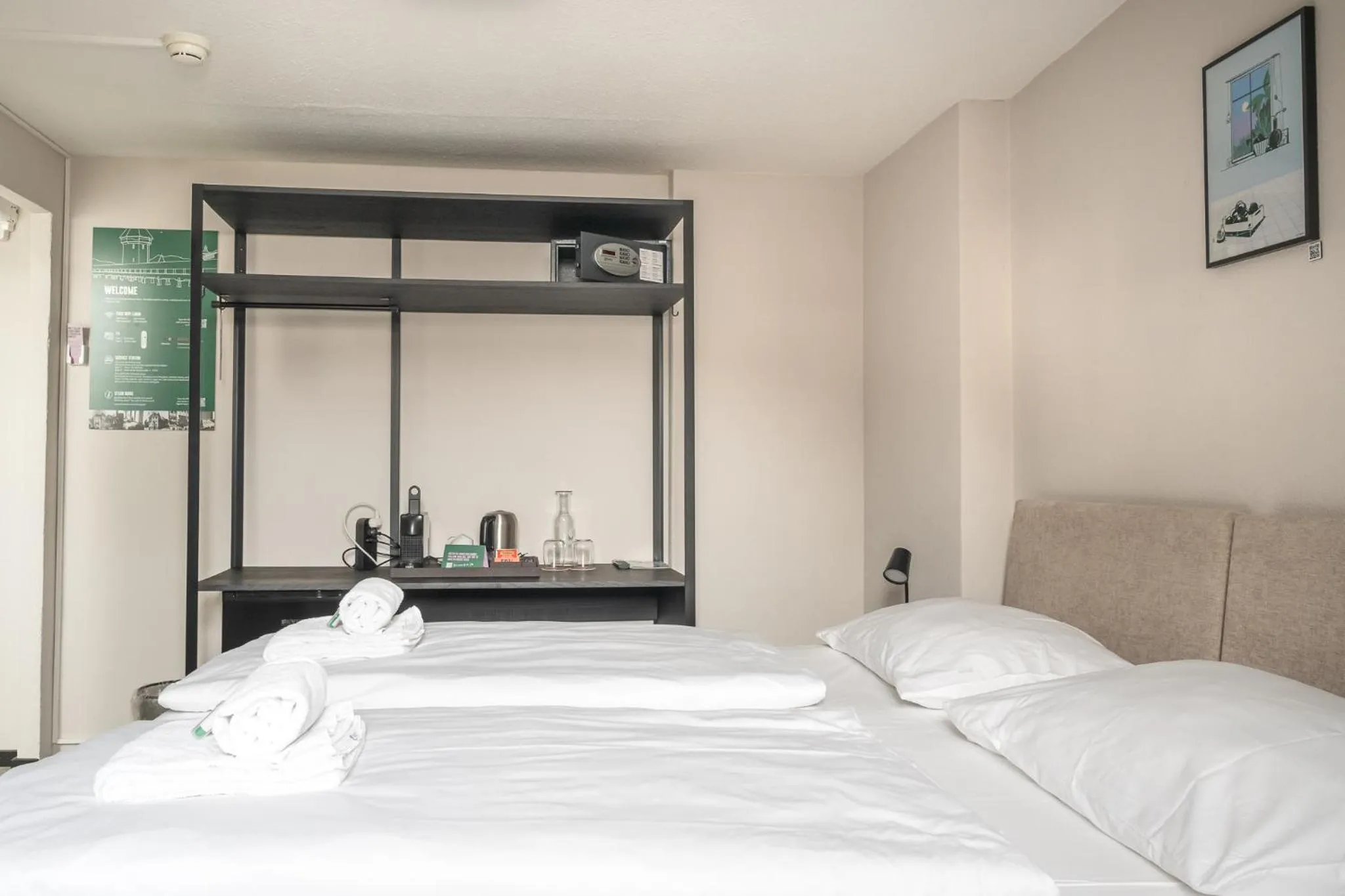 Bed in Hotel Goldener Stern - Self check-in