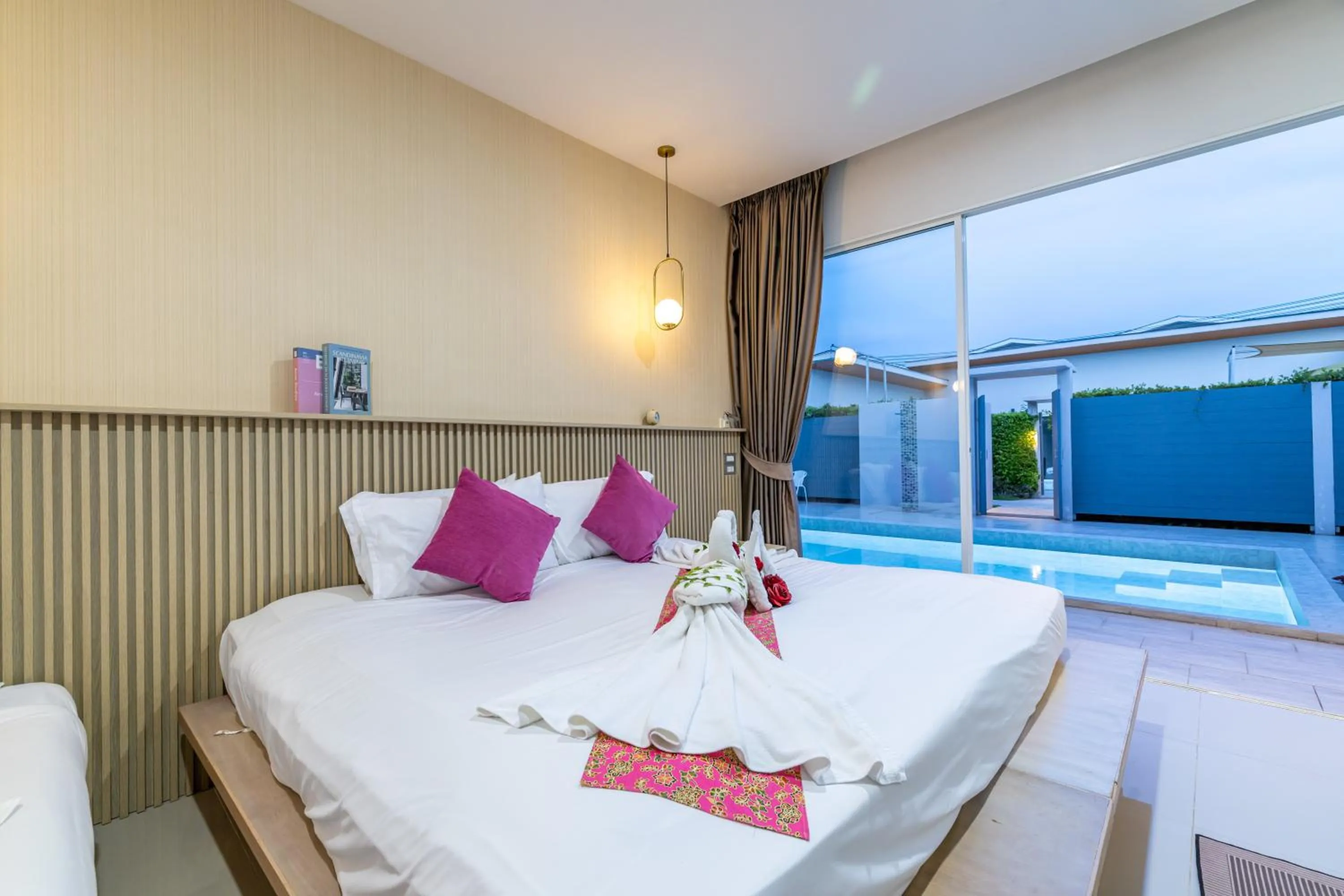 Bed in Andaman Sea Best Pool Access and Villas