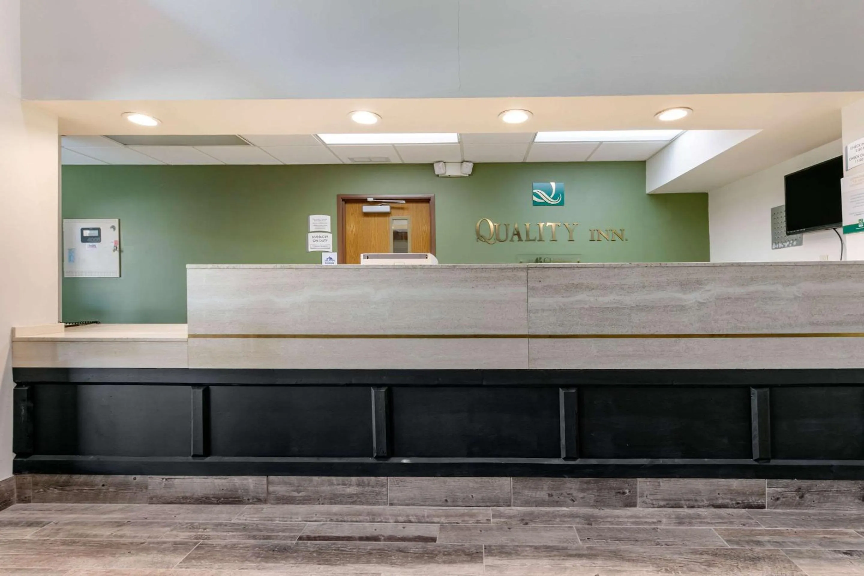 Lobby or reception in Quality Inn Cape Girardeau North