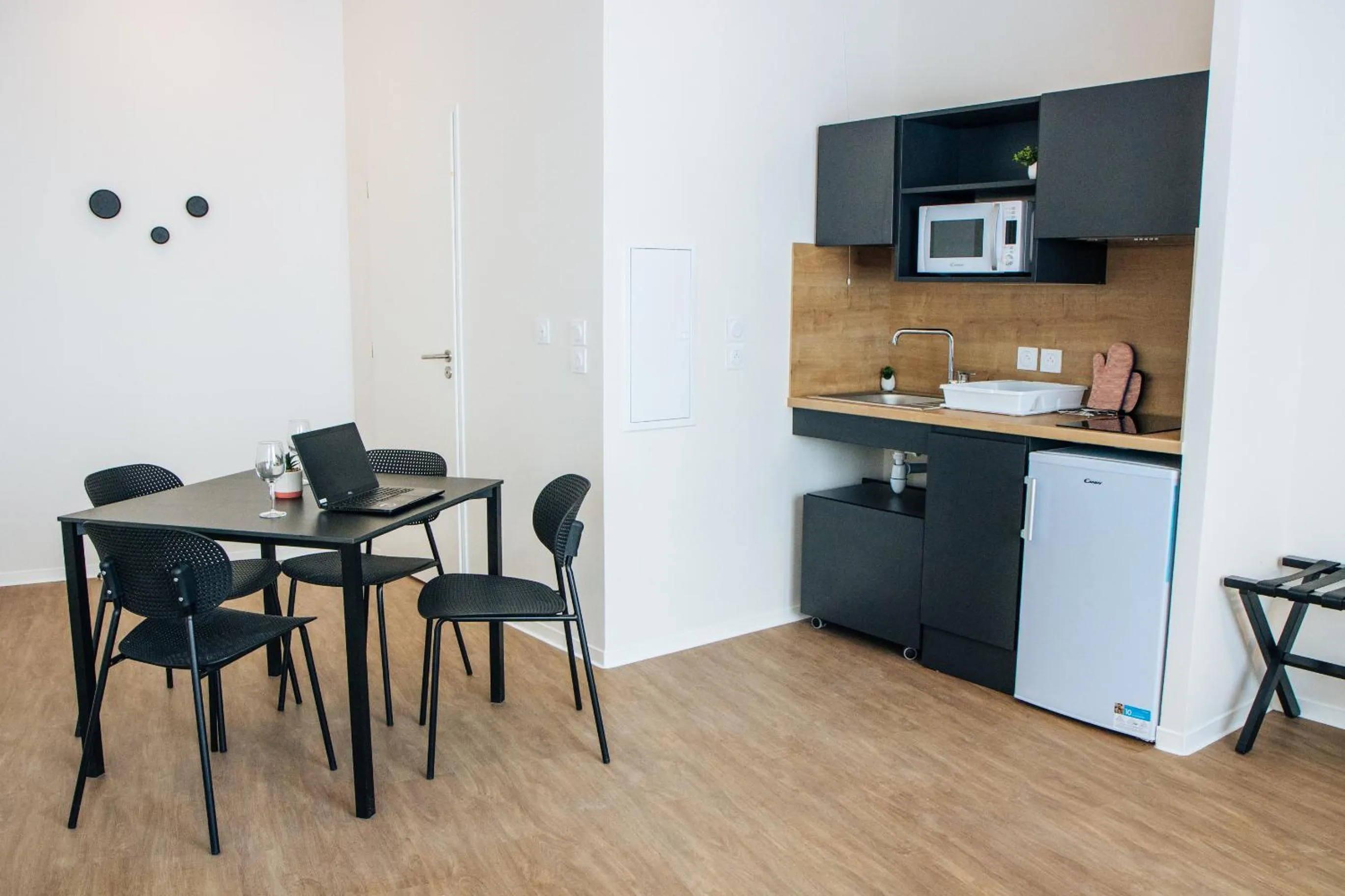 Kitchen or kitchenette in Twenty Business Flats Béziers
