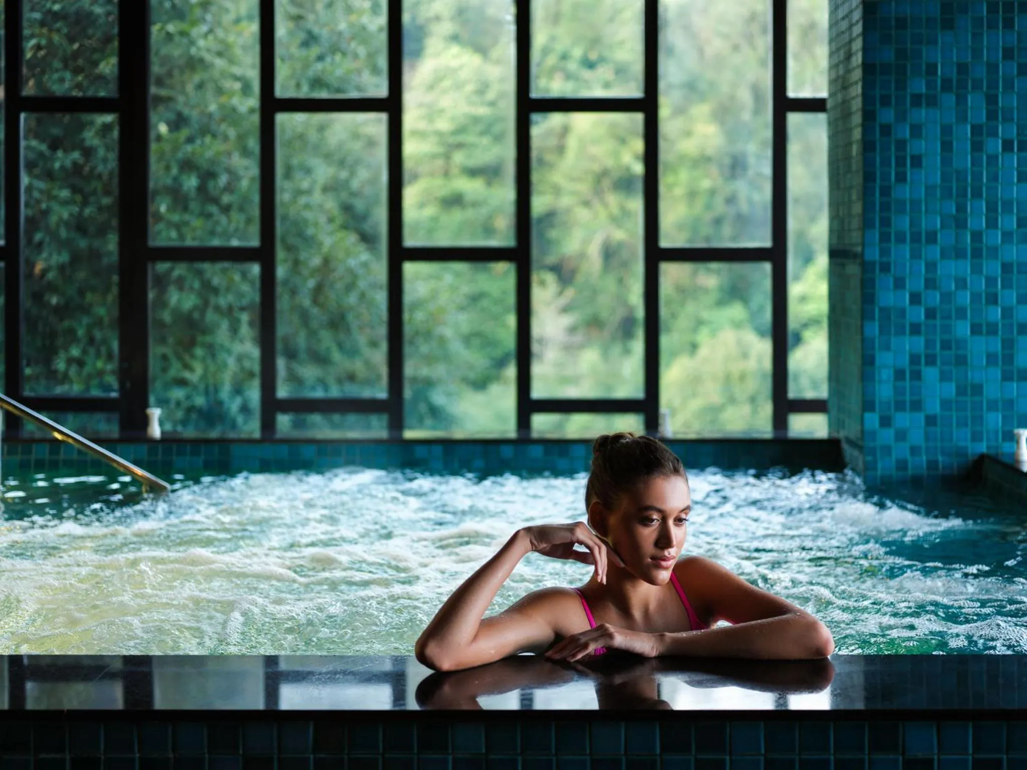 Swimming pool in Taj Guras Kutir Resort & Spa, Gangtok