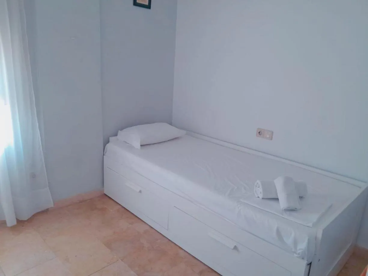 Bedroom in Las torres Alquilevante