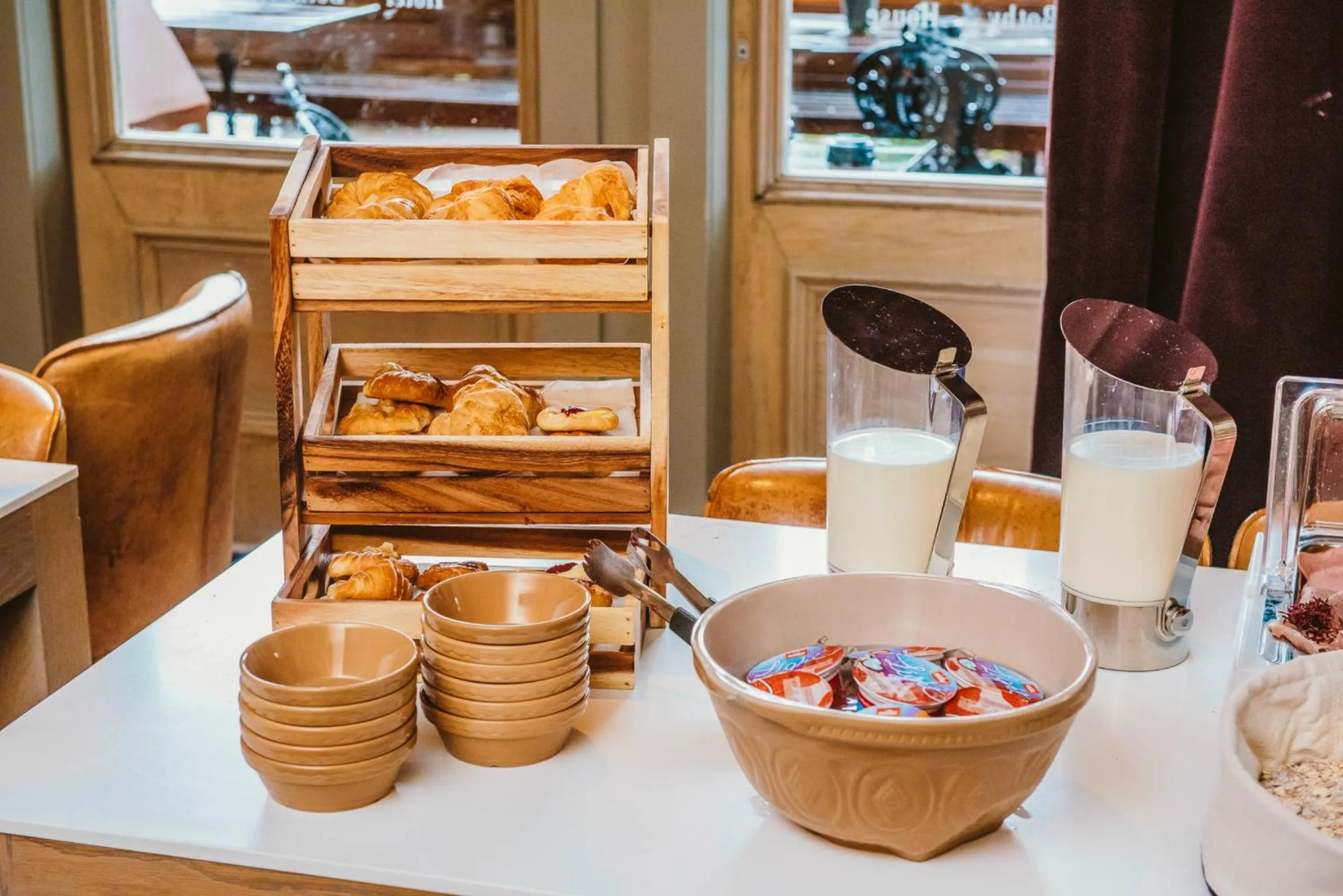 Food and drinks in Murrayfield Hotel