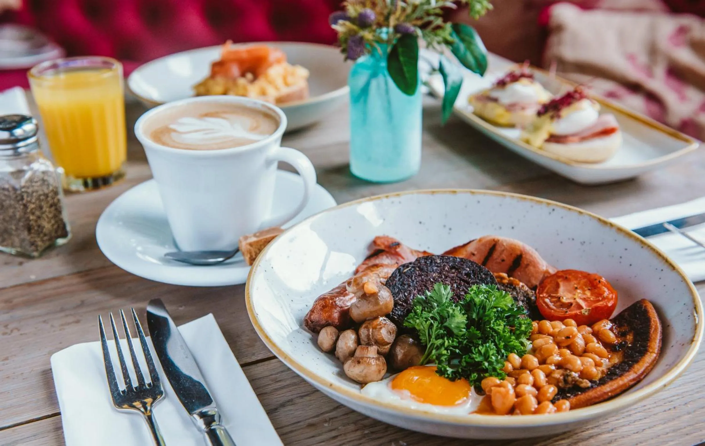 Food and drinks in Murrayfield Hotel