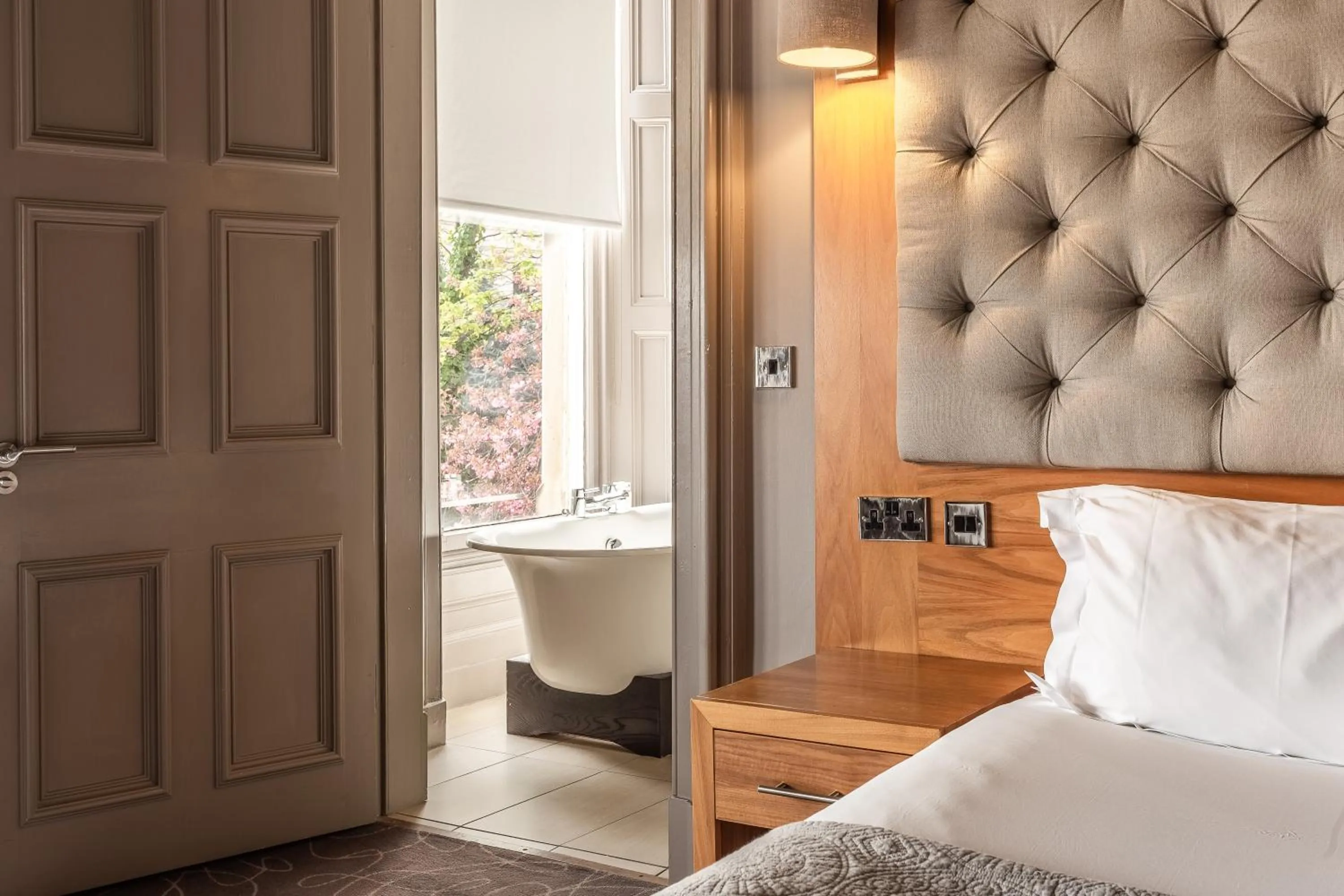 Bed in Murrayfield Hotel