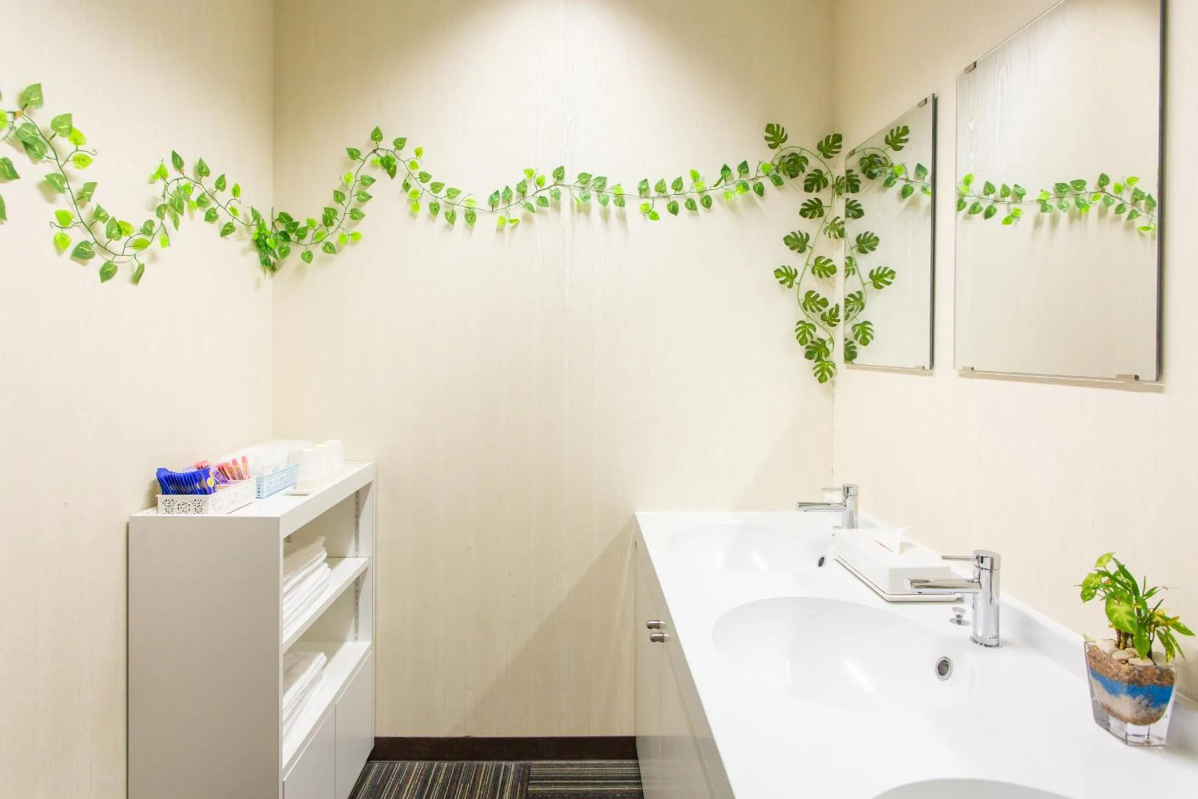 Area and facilities in Kuretake Inn Gotemba Inter Gold Cabin