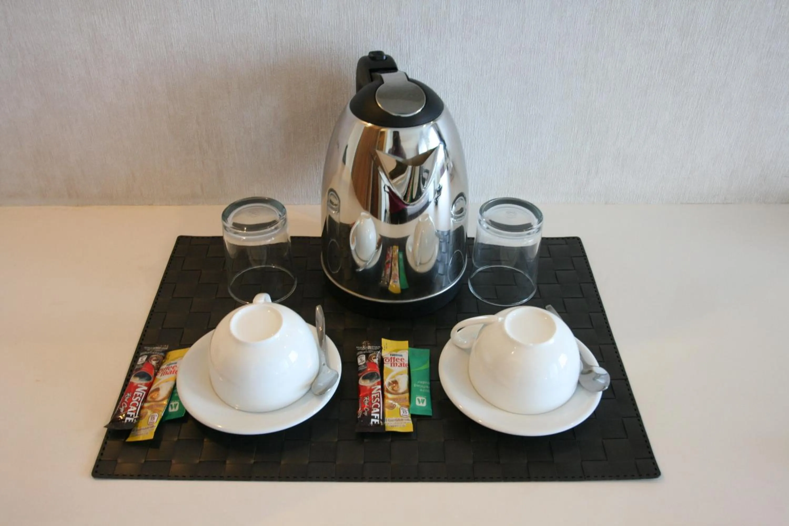 Coffee/tea facilities in Apo Hotel