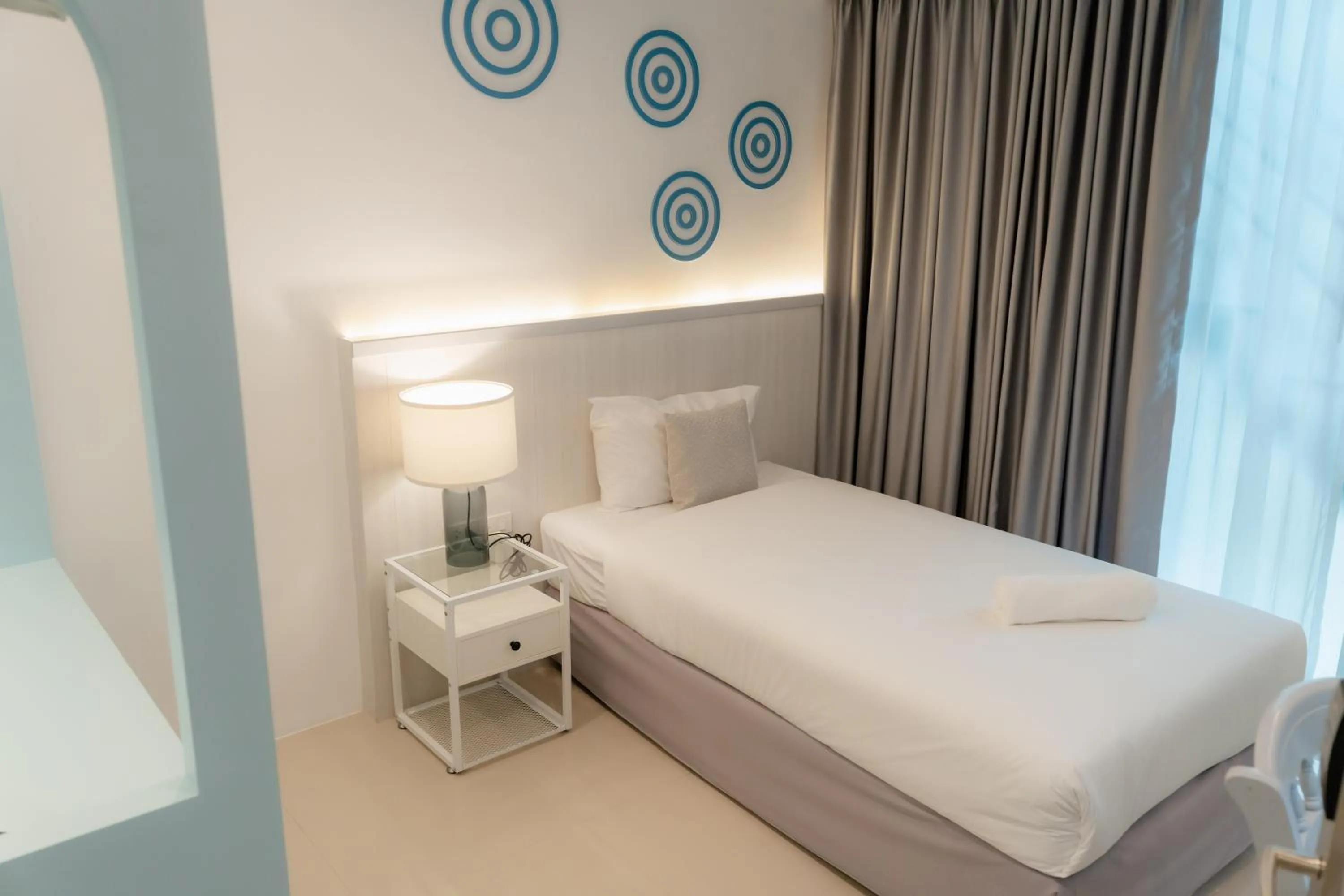 Bedroom, Bed in Apo Hotel