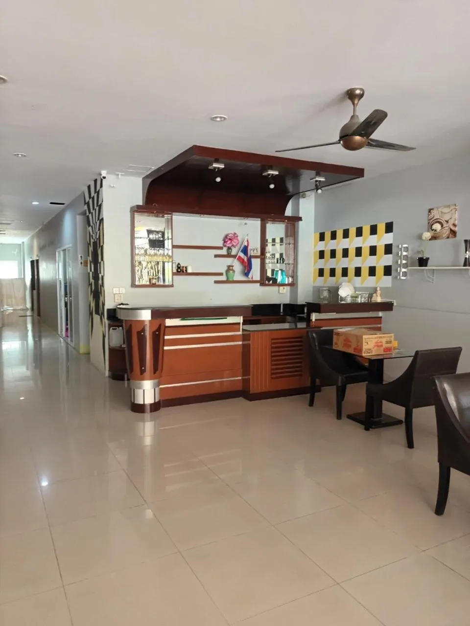 Kitchen or kitchenette in New Lavender Hotel Patong