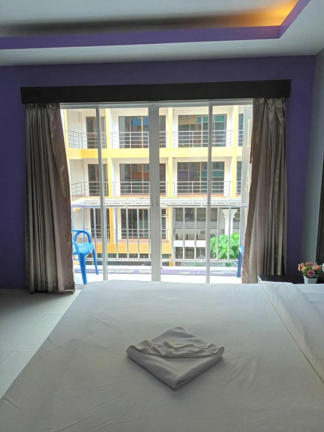 Bed in New Lavender Hotel Patong