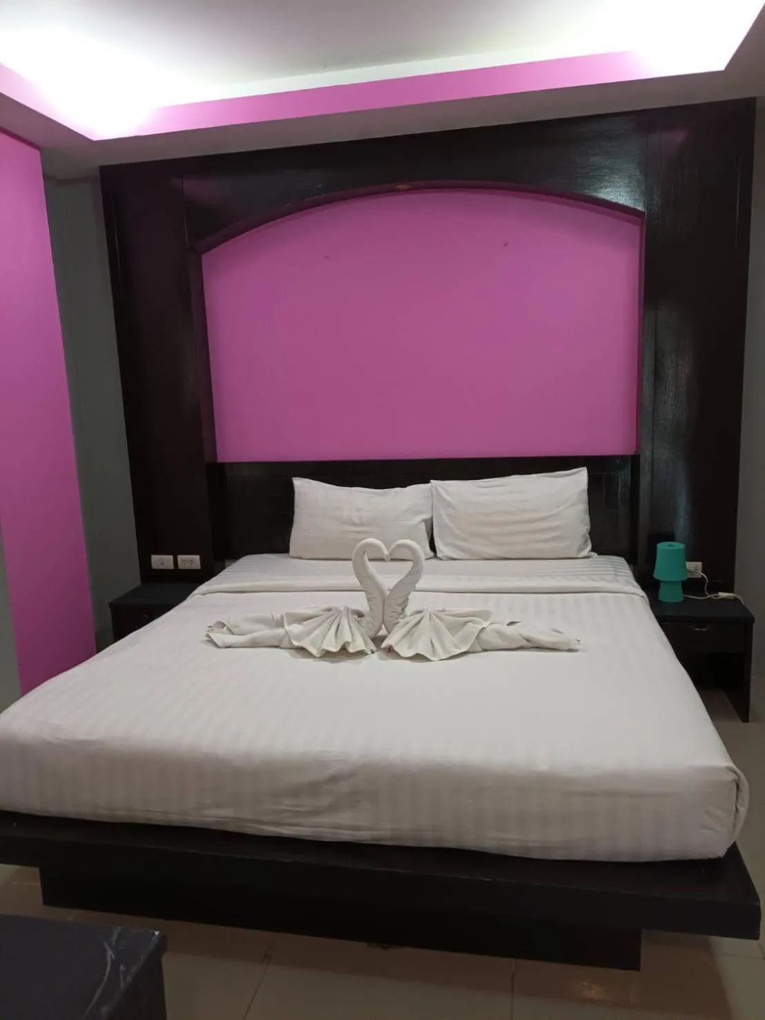 Bed in New Lavender Hotel Patong