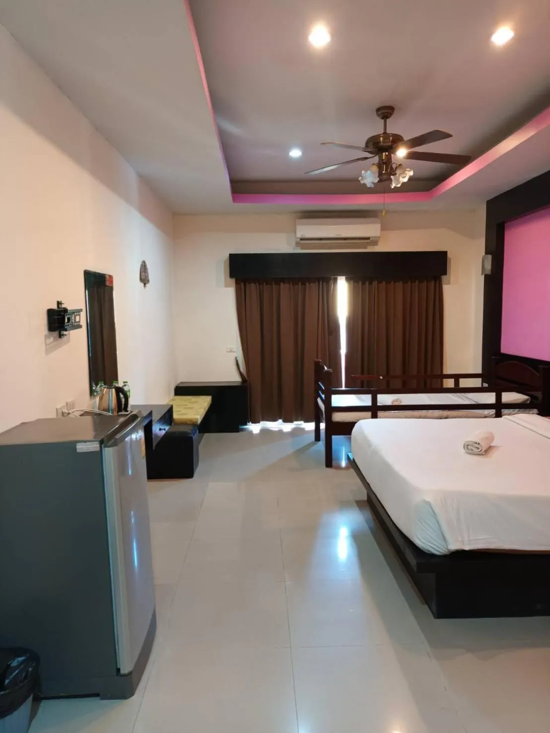 Bed in New Lavender Hotel Patong