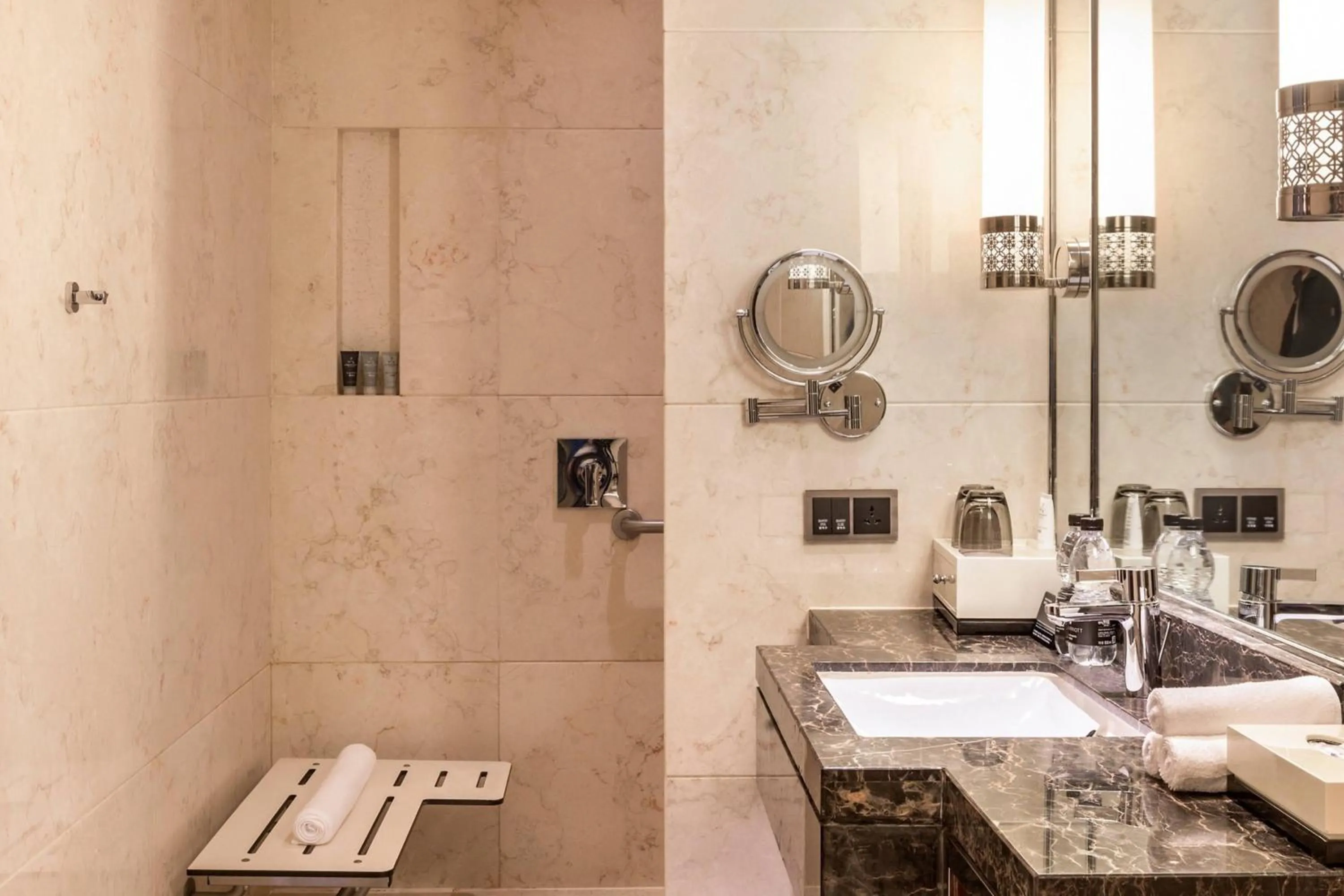 Bathroom in JW Marriott Hotel Zhengzhou