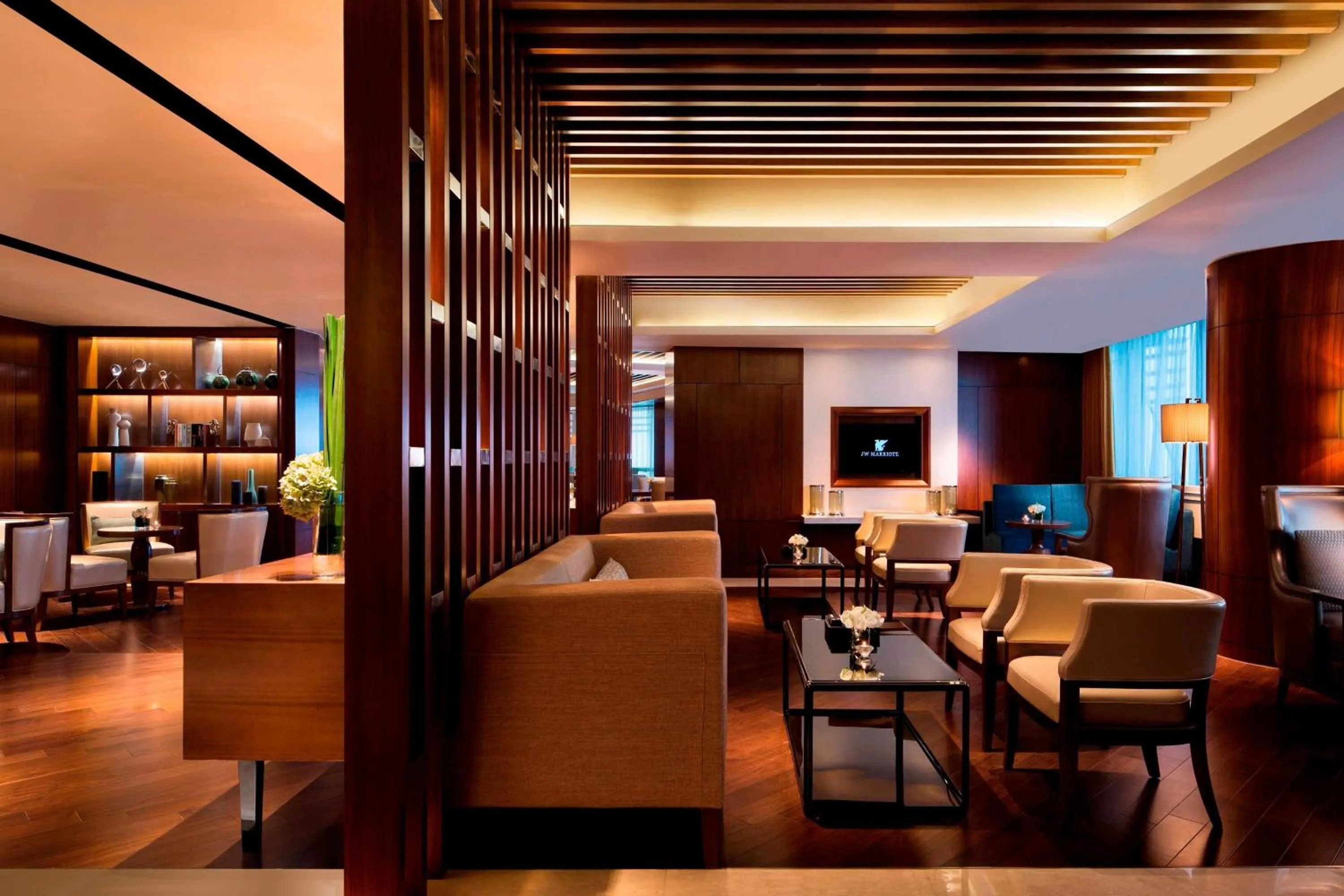 Lounge or bar in JW Marriott Hotel Zhengzhou