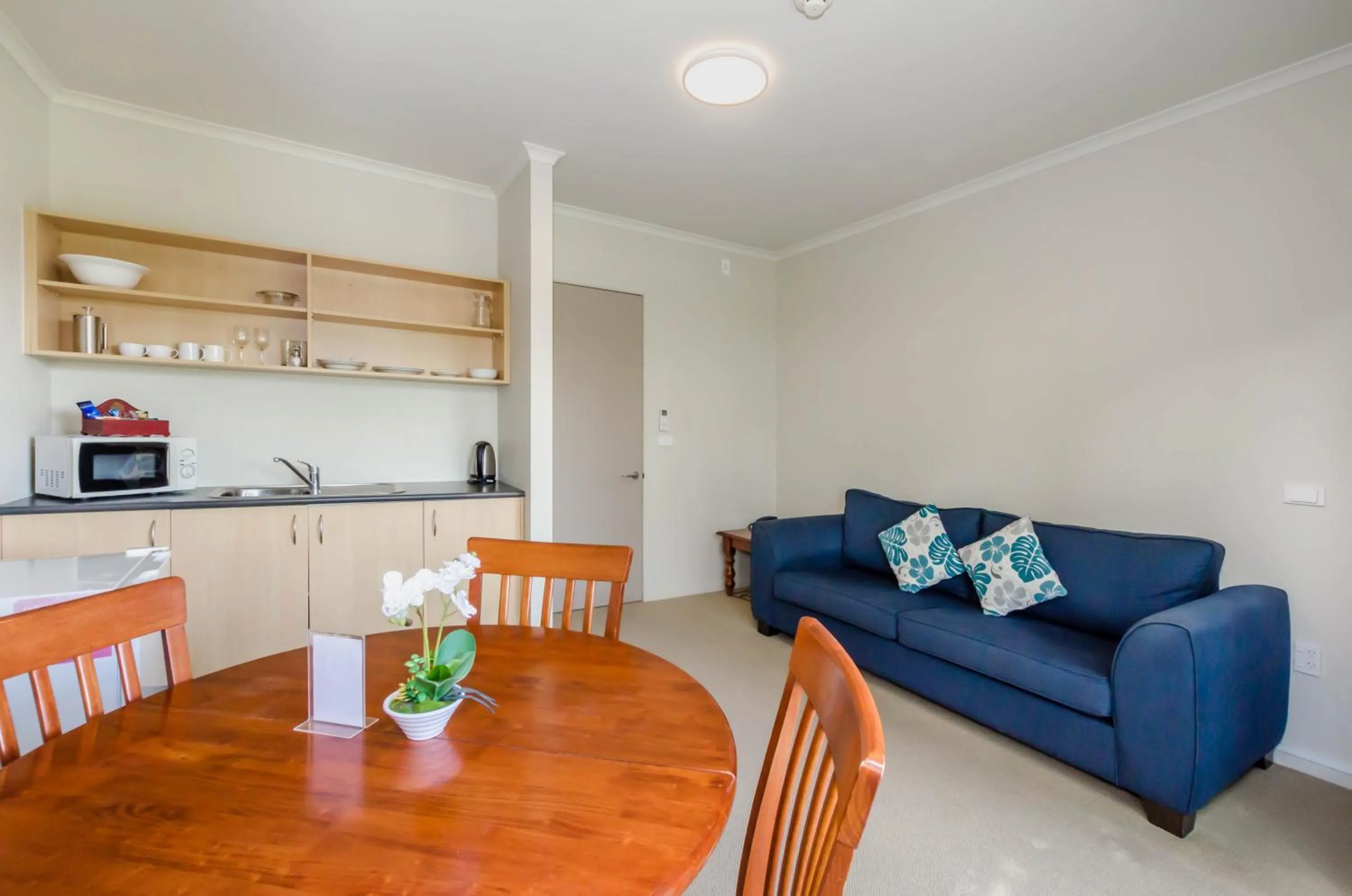 Kitchen or kitchenette in Raumati Sands Resort
