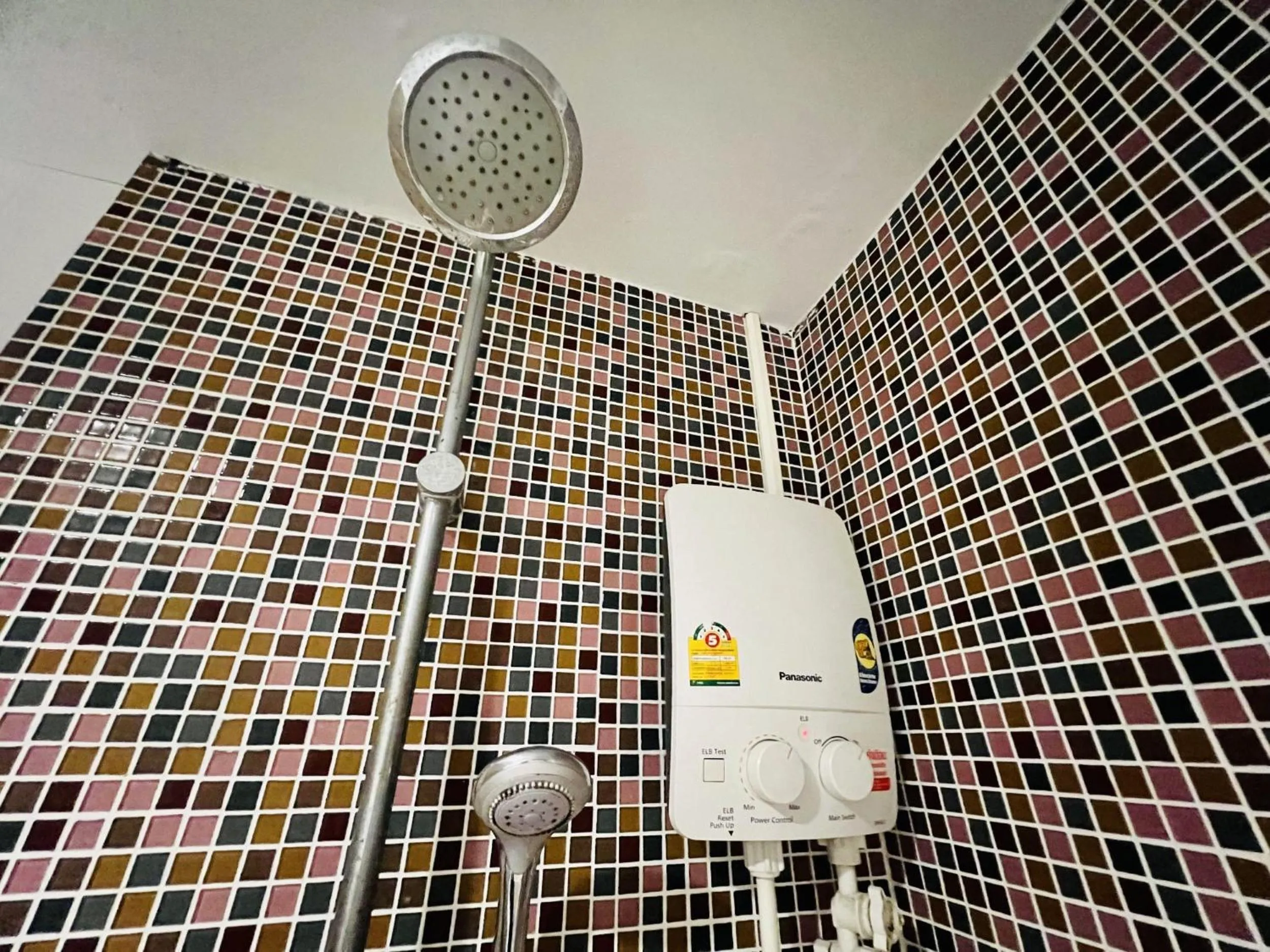 Shower in INN Kham Apartment