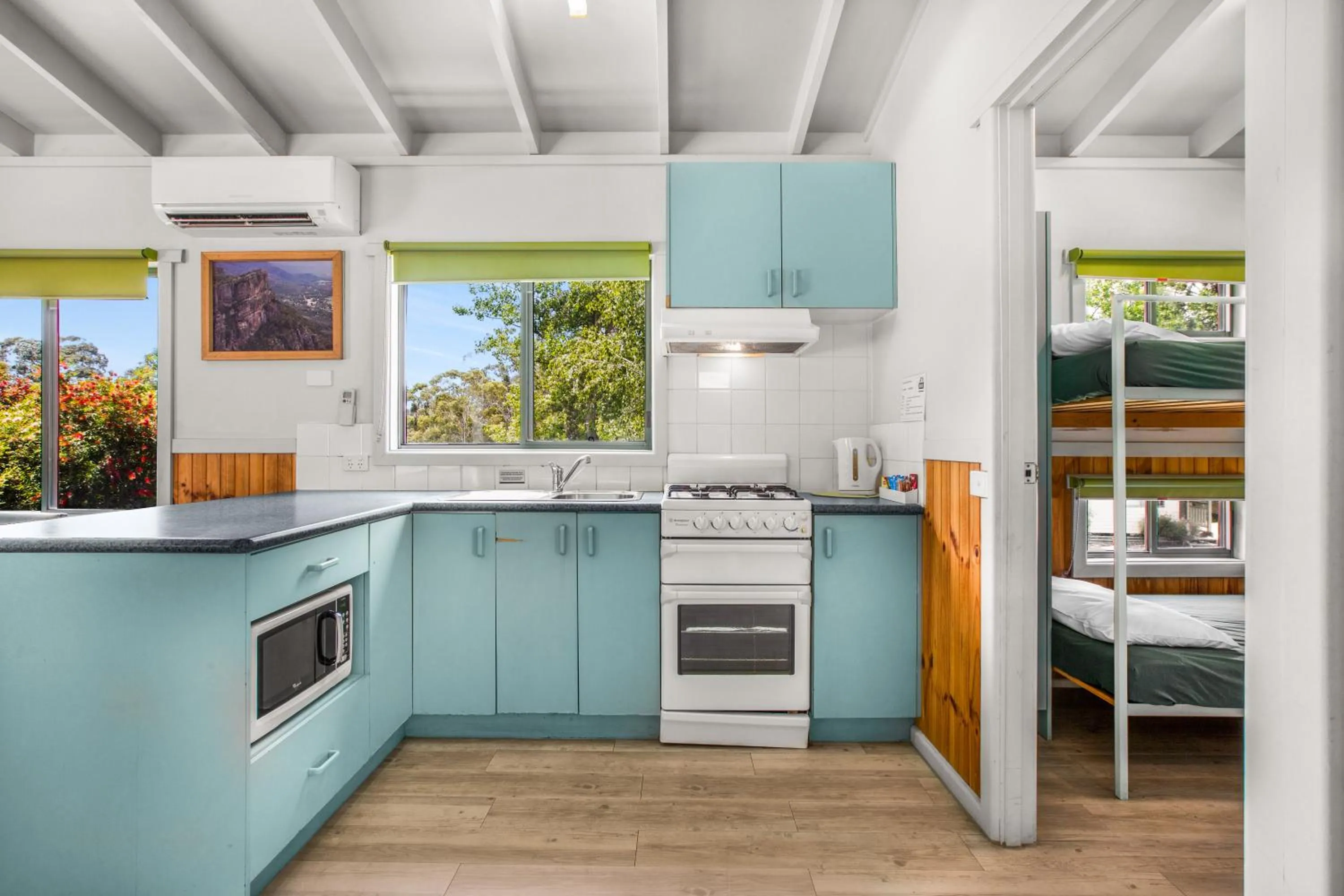Kitchen or kitchenette in Breeze Holiday Parks - Halls Gap
