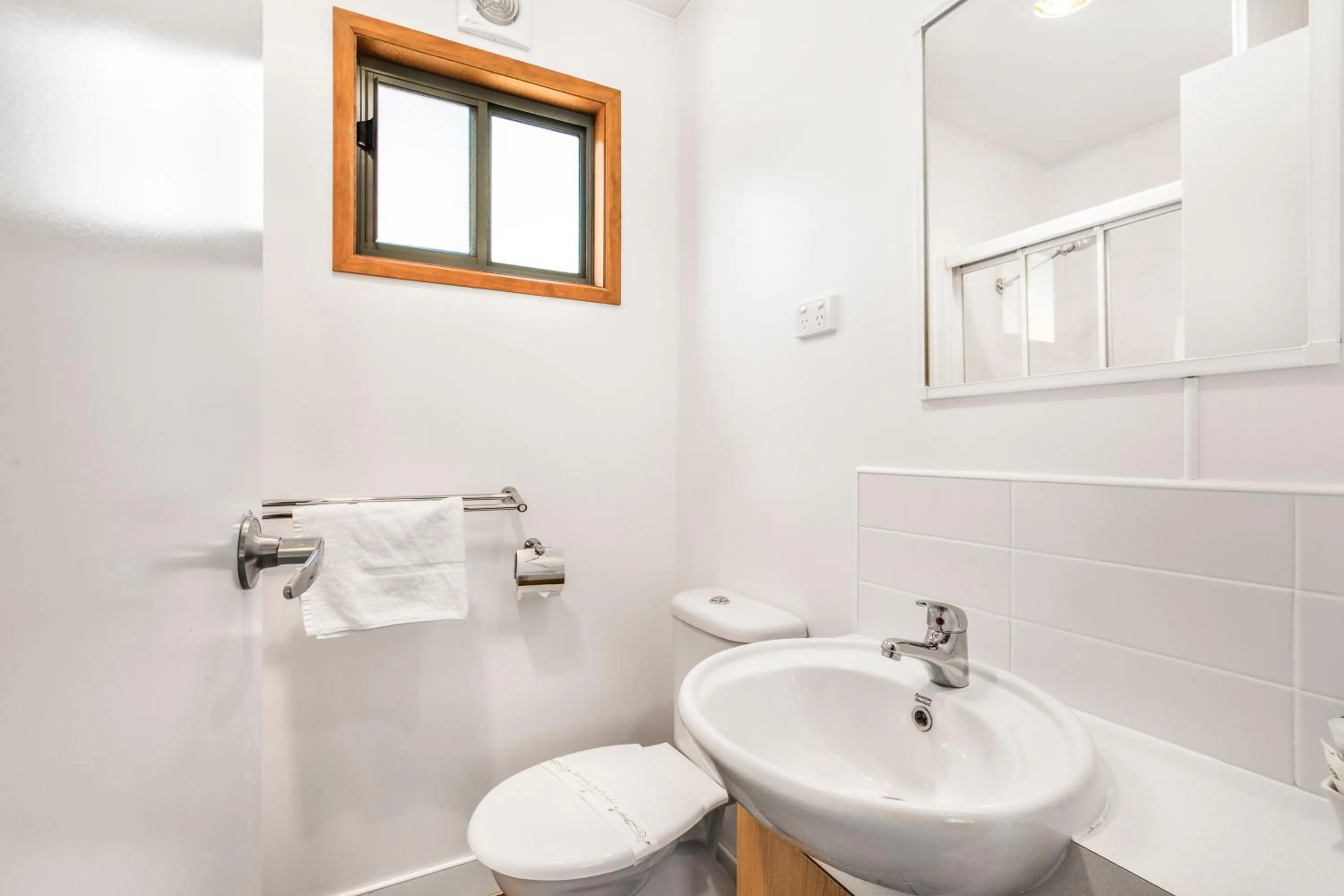 Shower in Breeze Holiday Parks - Halls Gap