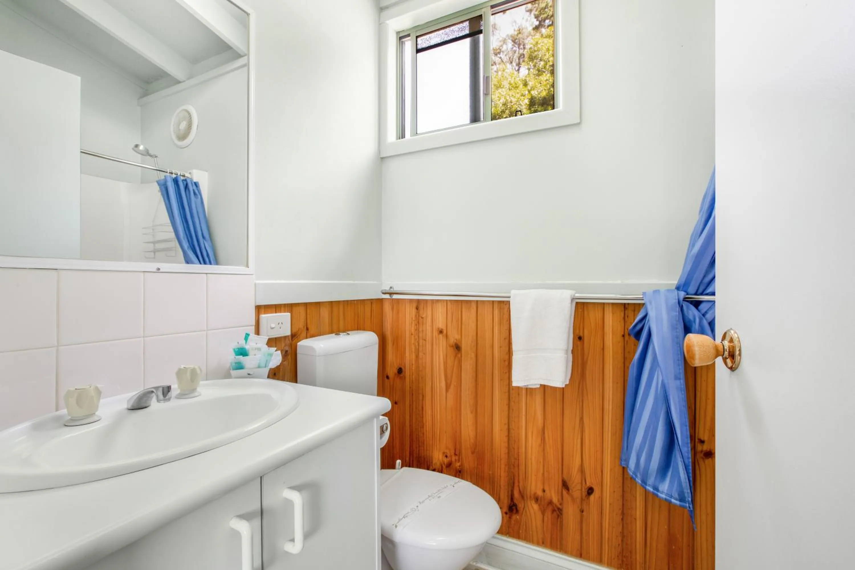 Shower in Breeze Holiday Parks - Halls Gap
