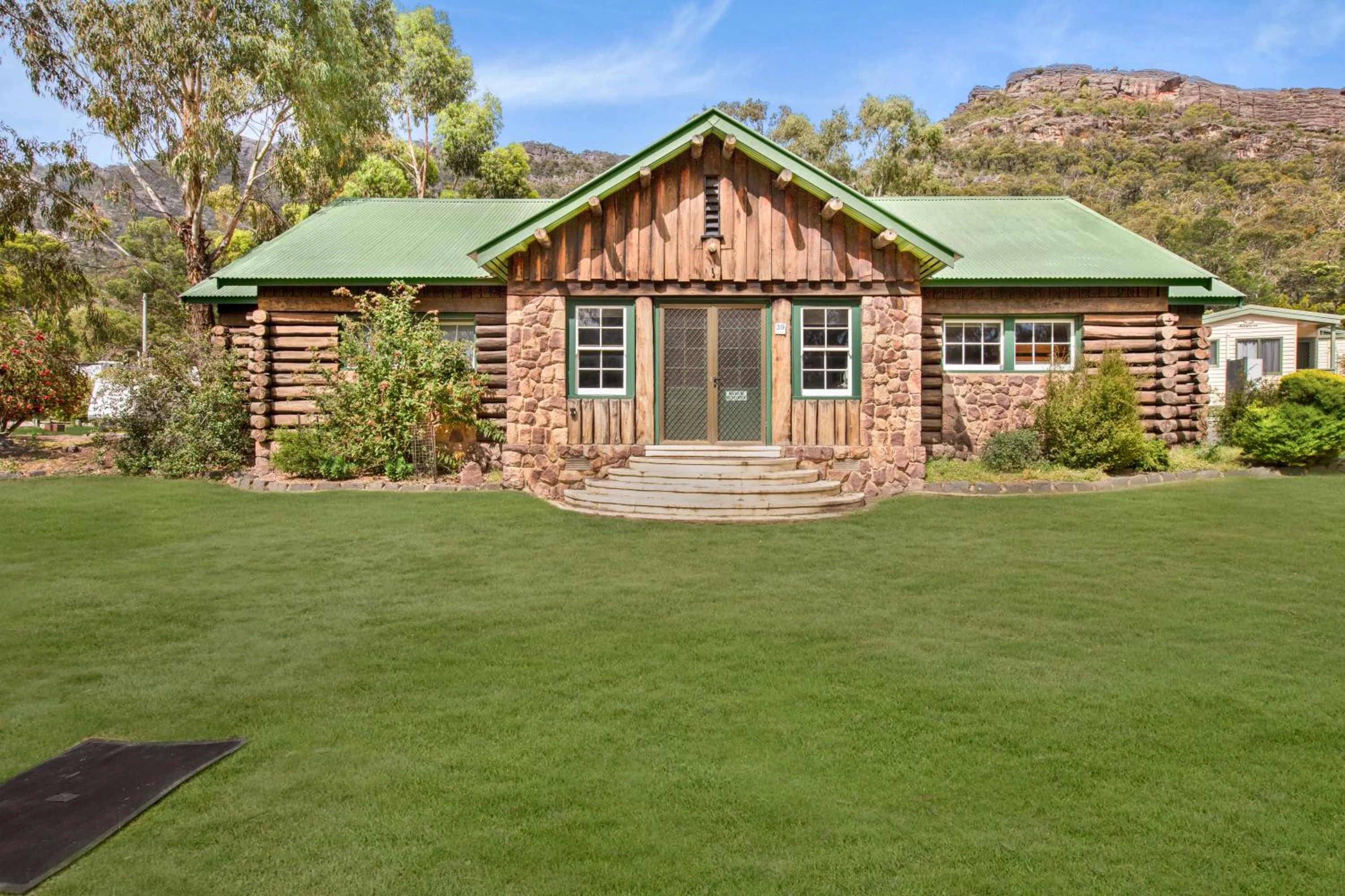 Breeze Holiday Parks - Halls Gap