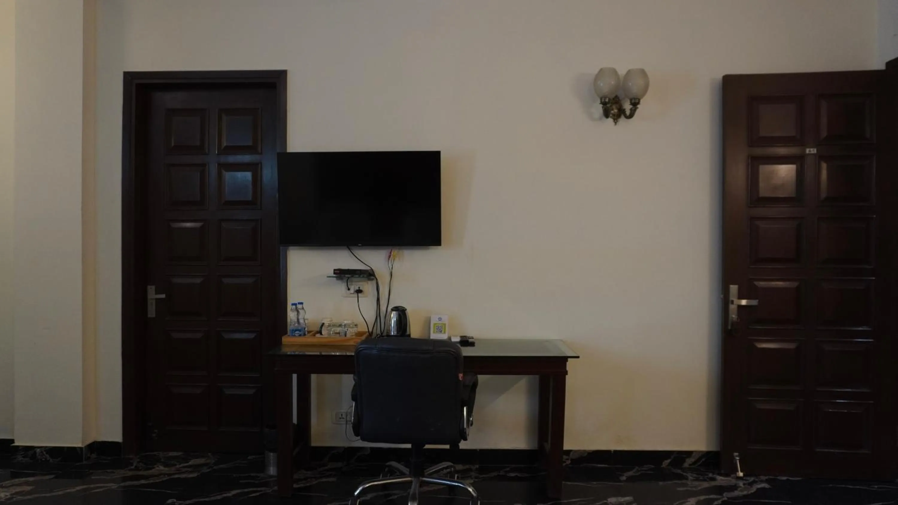 Bedroom in Perch Arbor Suites