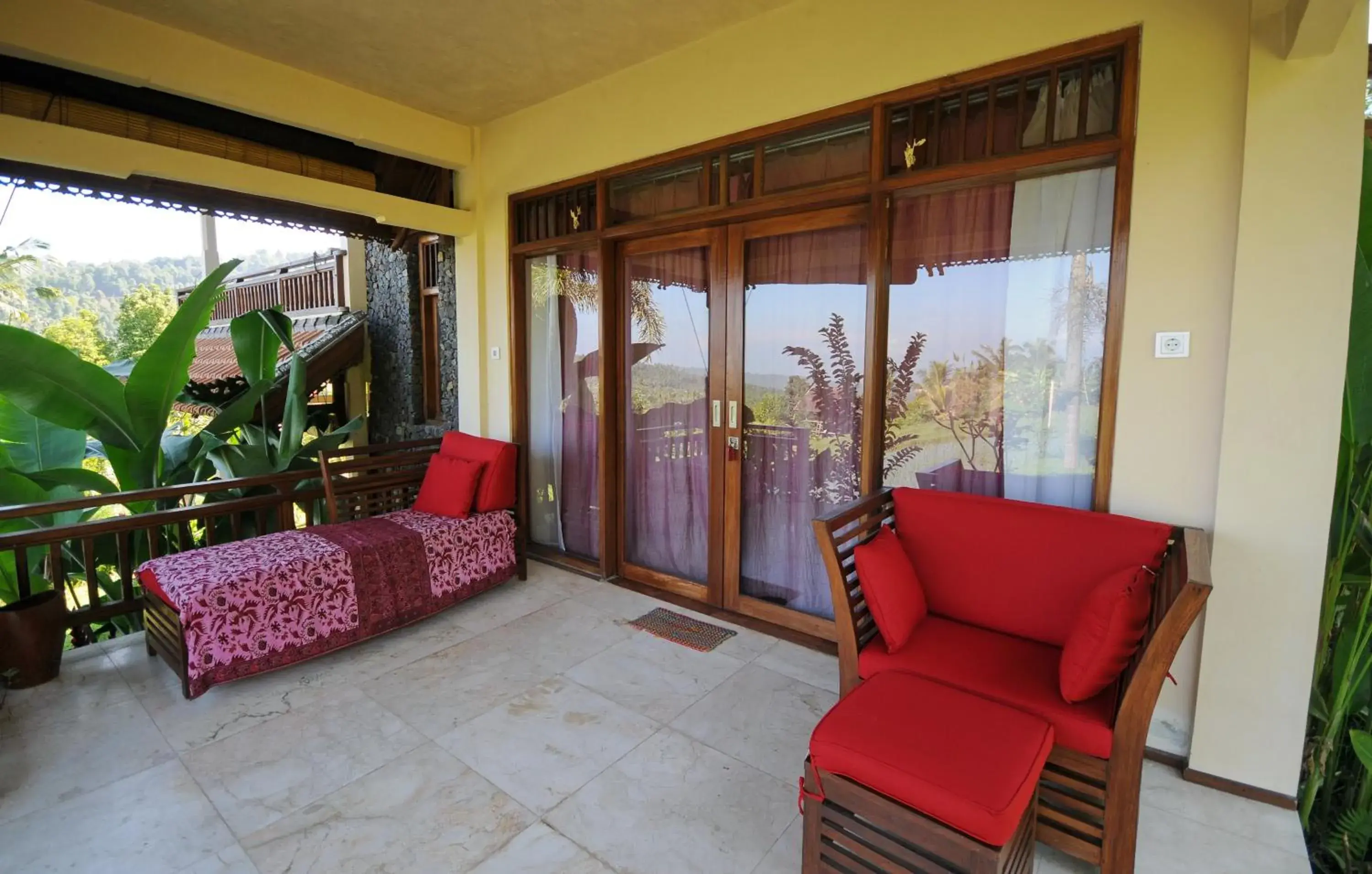 Twin Room with Garden View - single occupancy in Lesong Hotel and Restaurant Twin Room with Garden View - single occupancy in Lesong Hotel and Restaurant