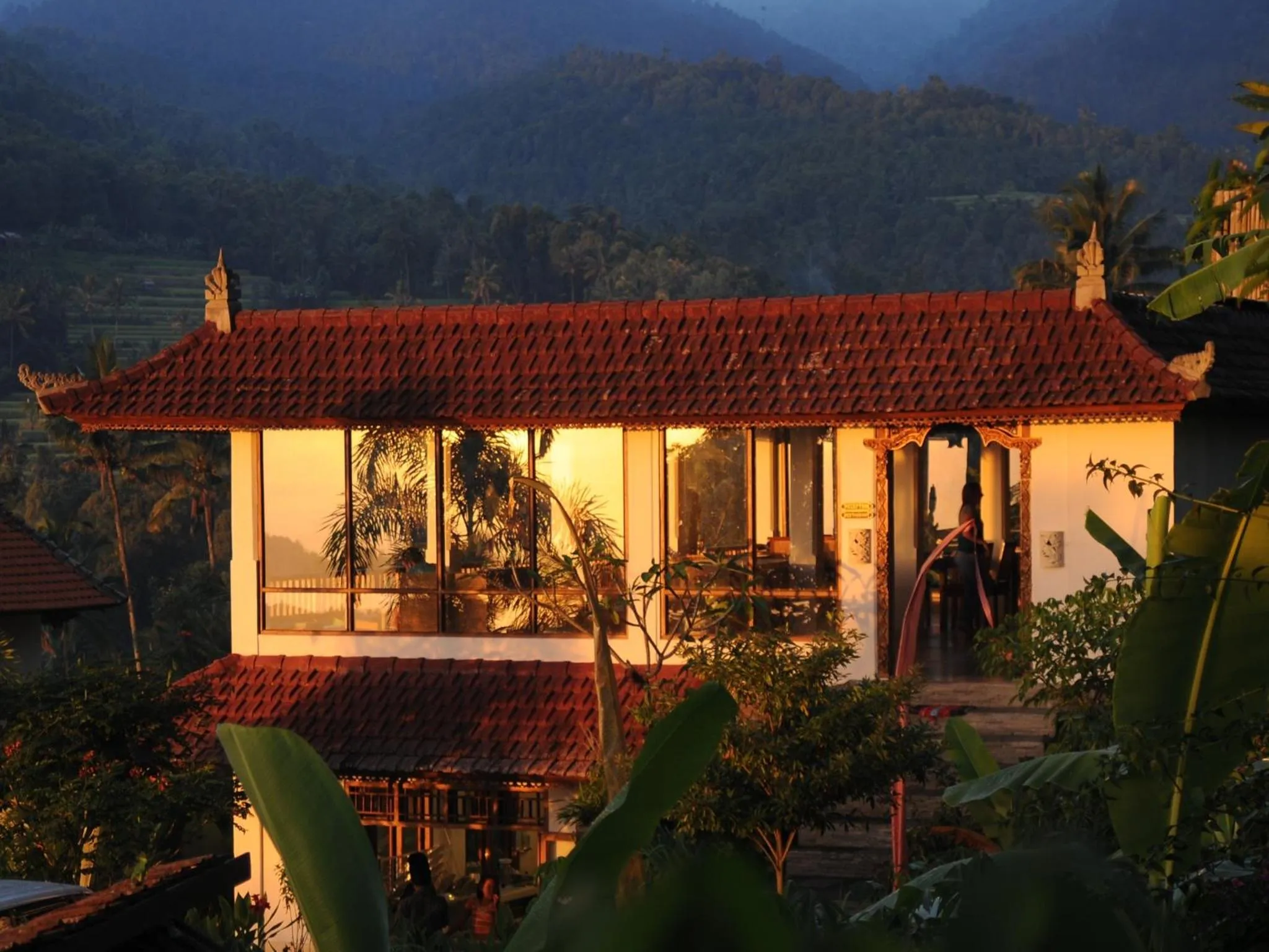 Restaurant/places to eat in Lesong Hotel and Restaurant