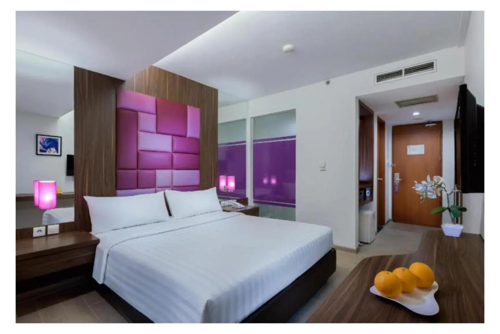 Deluxe Double or Twin Room in Quest Hotel Darmo - Surabaya by ASTON Deluxe Double or Twin Room in Quest Hotel Darmo - Surabaya by ASTON