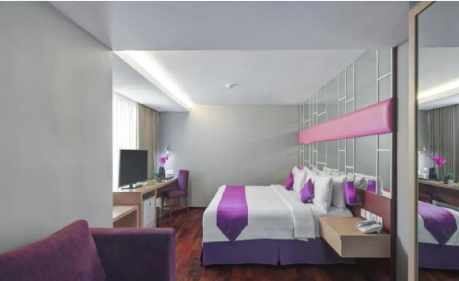 Bedroom, Bed in Quest Hotel Darmo - Surabaya by ASTON
