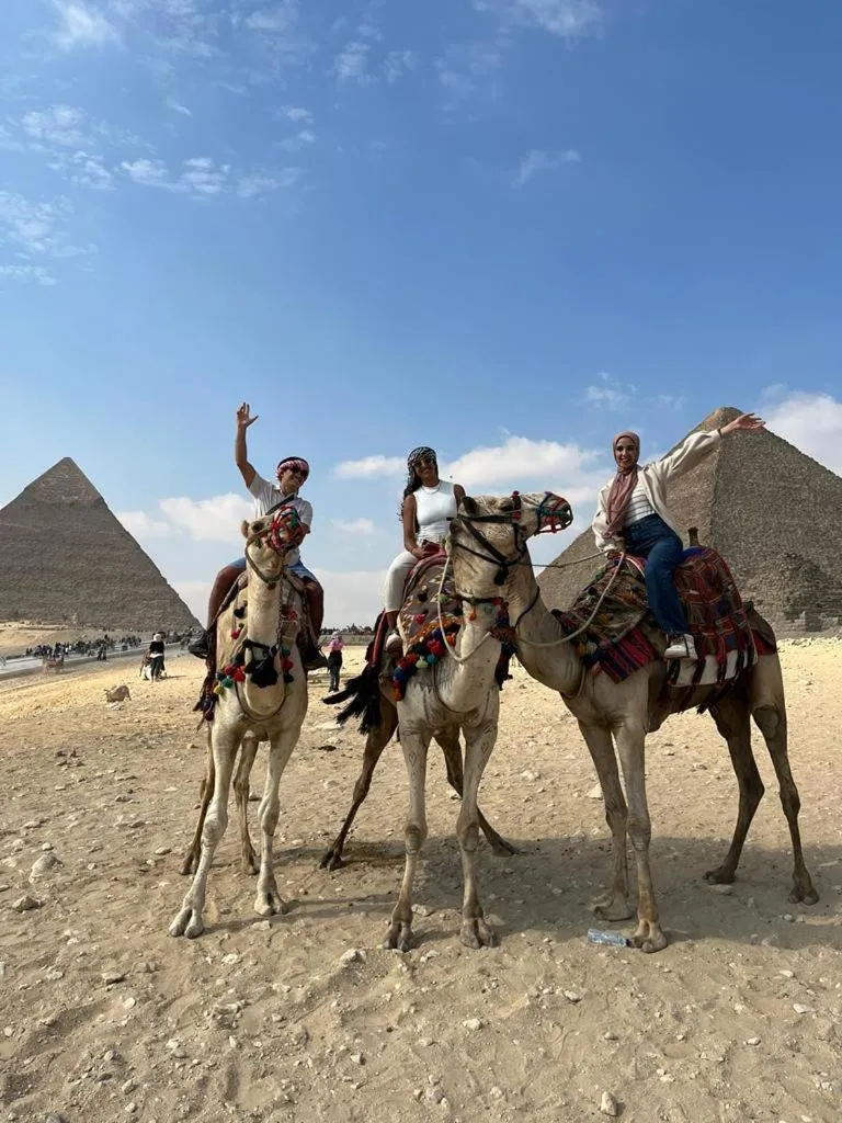 Horse-riding in AlaskaPyramidsView