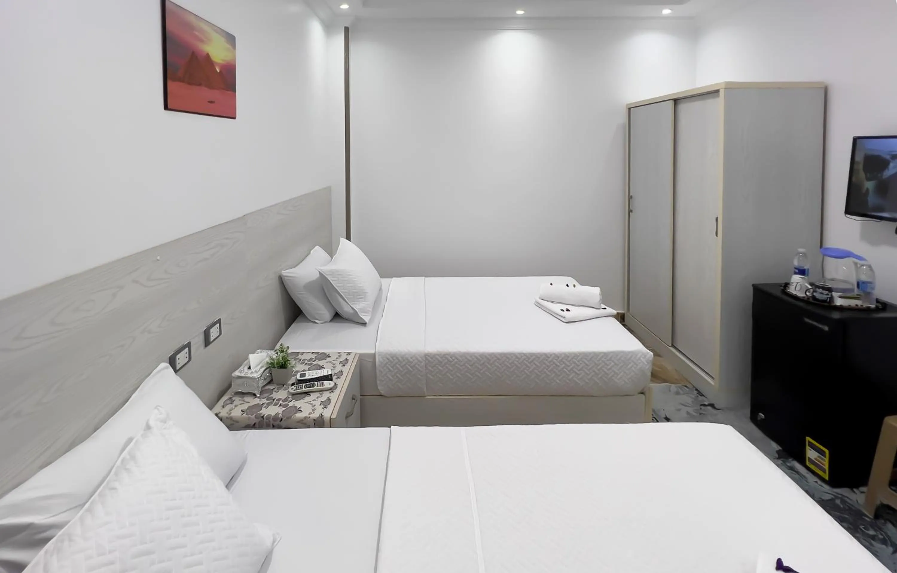 Bed in AlaskaPyramidsView