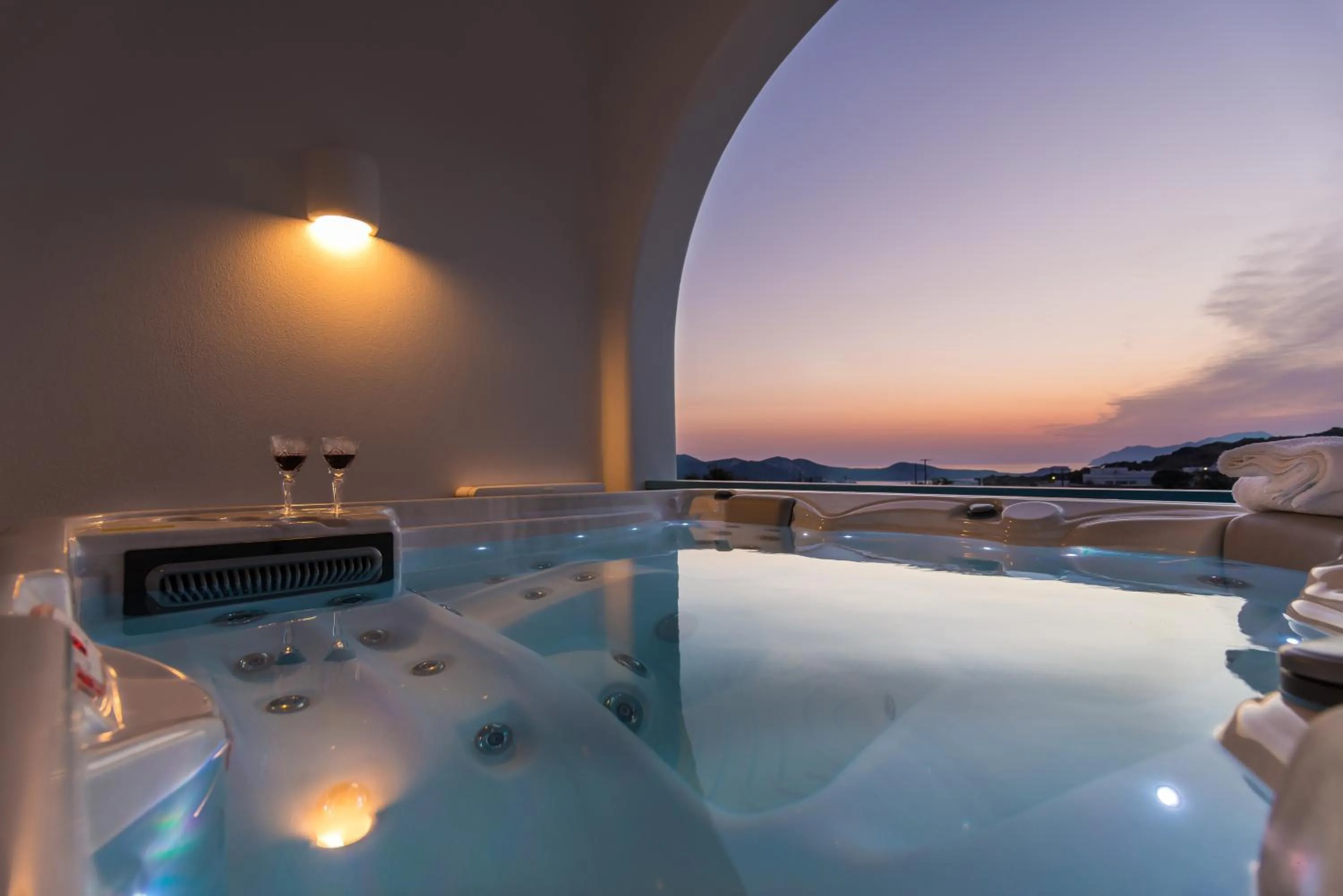 Hot Tub in Eiriana Luxury Suites