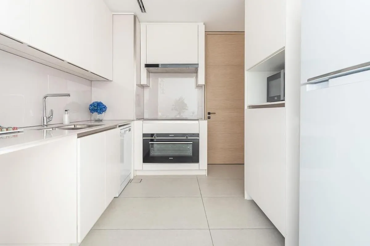 Frank Porter - The Address JBR