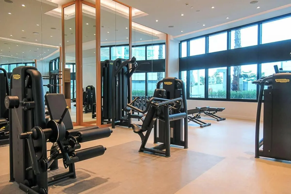 Frank Porter - The Address JBR