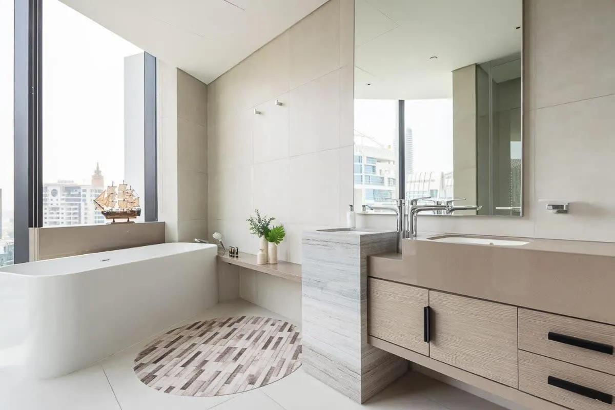 Frank Porter - The Address JBR