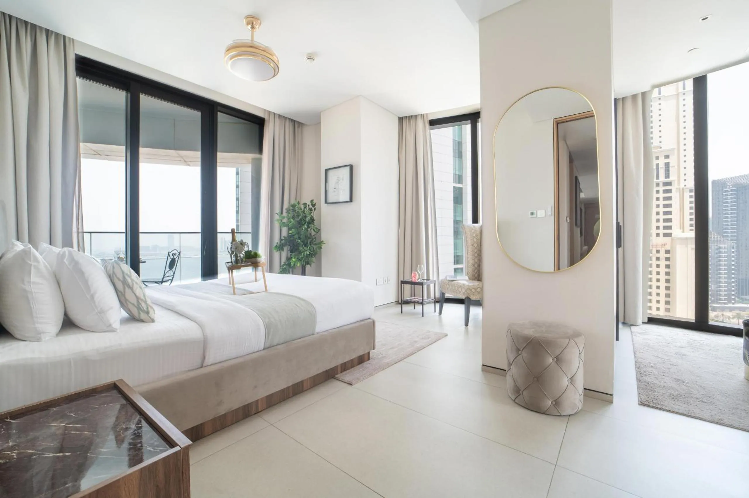 Bed in Frank Porter - The Address JBR