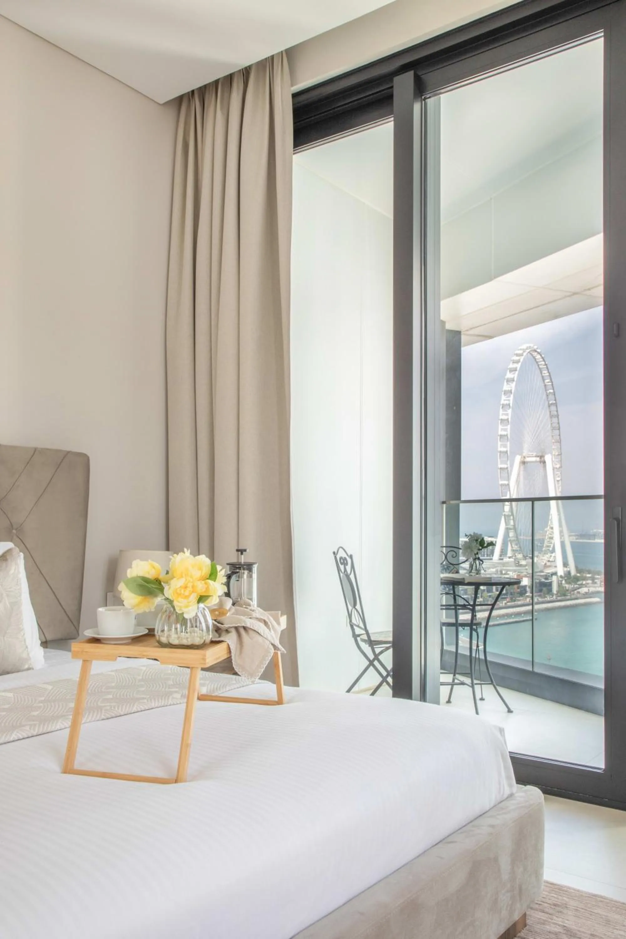 Bed in Frank Porter - The Address JBR