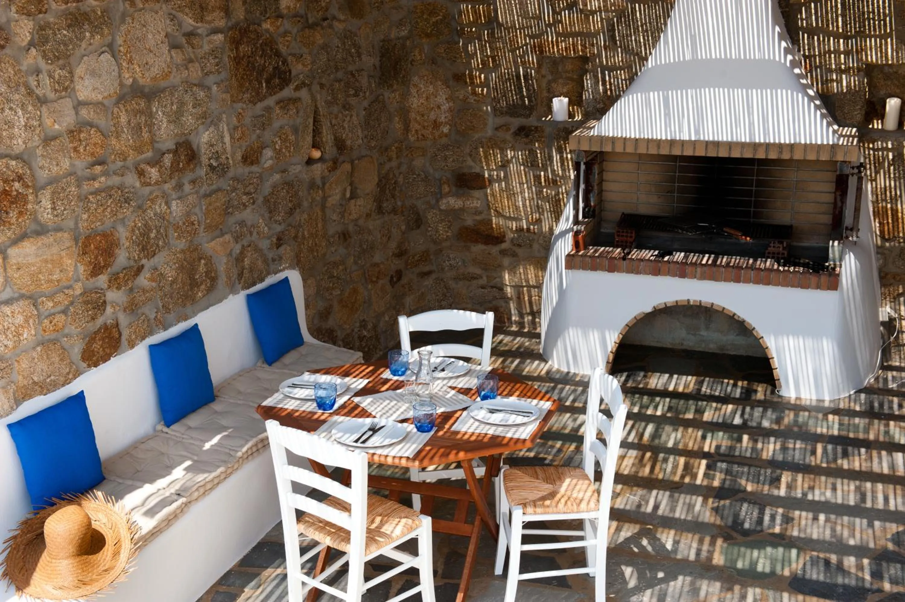 BBQ facilities in Villas Kappas