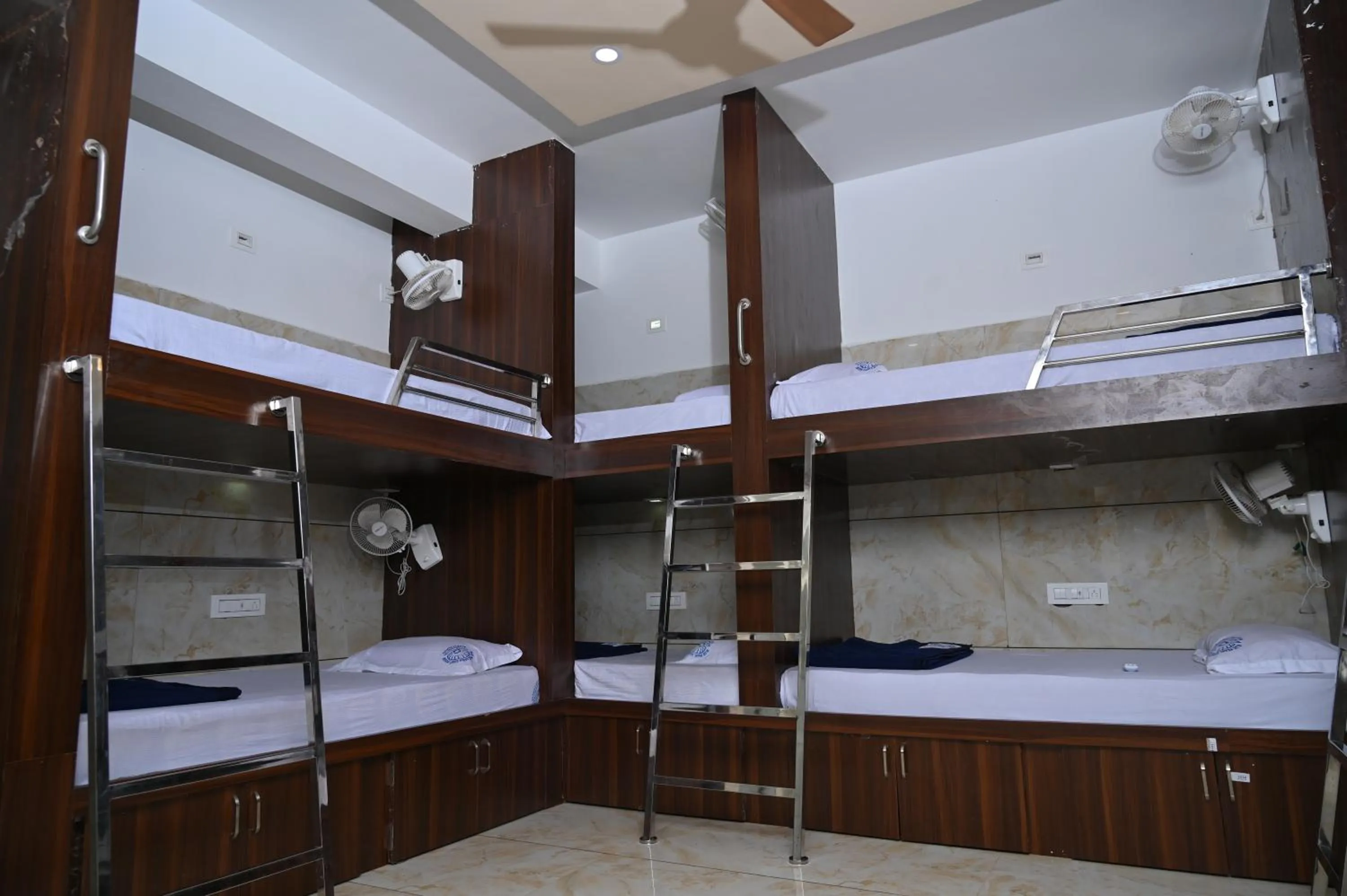 Bed in Blue Pearl Beach Guest House