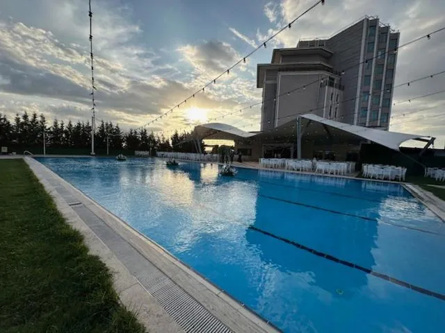 Swimming pool in Burgaz İzer Hotel