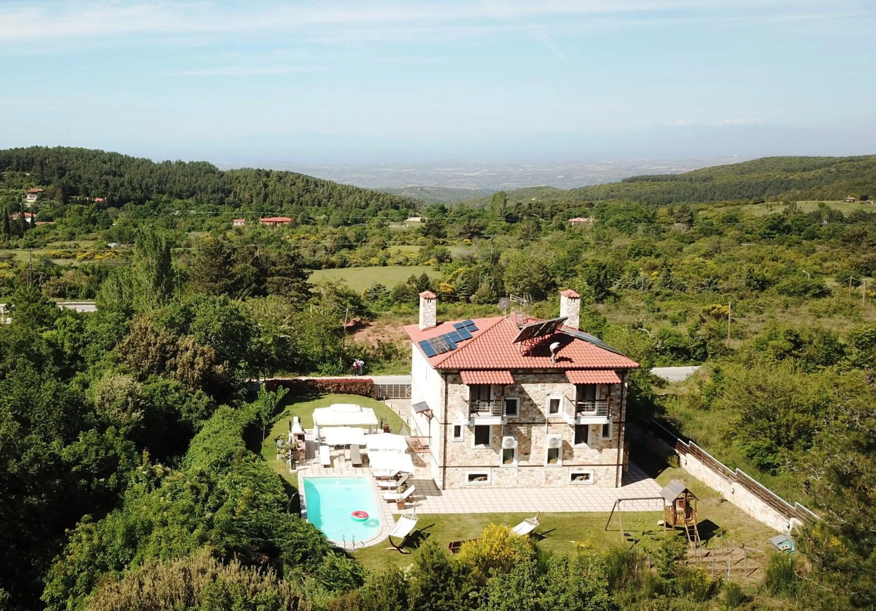 Swimming pool in Evmorfes Villas