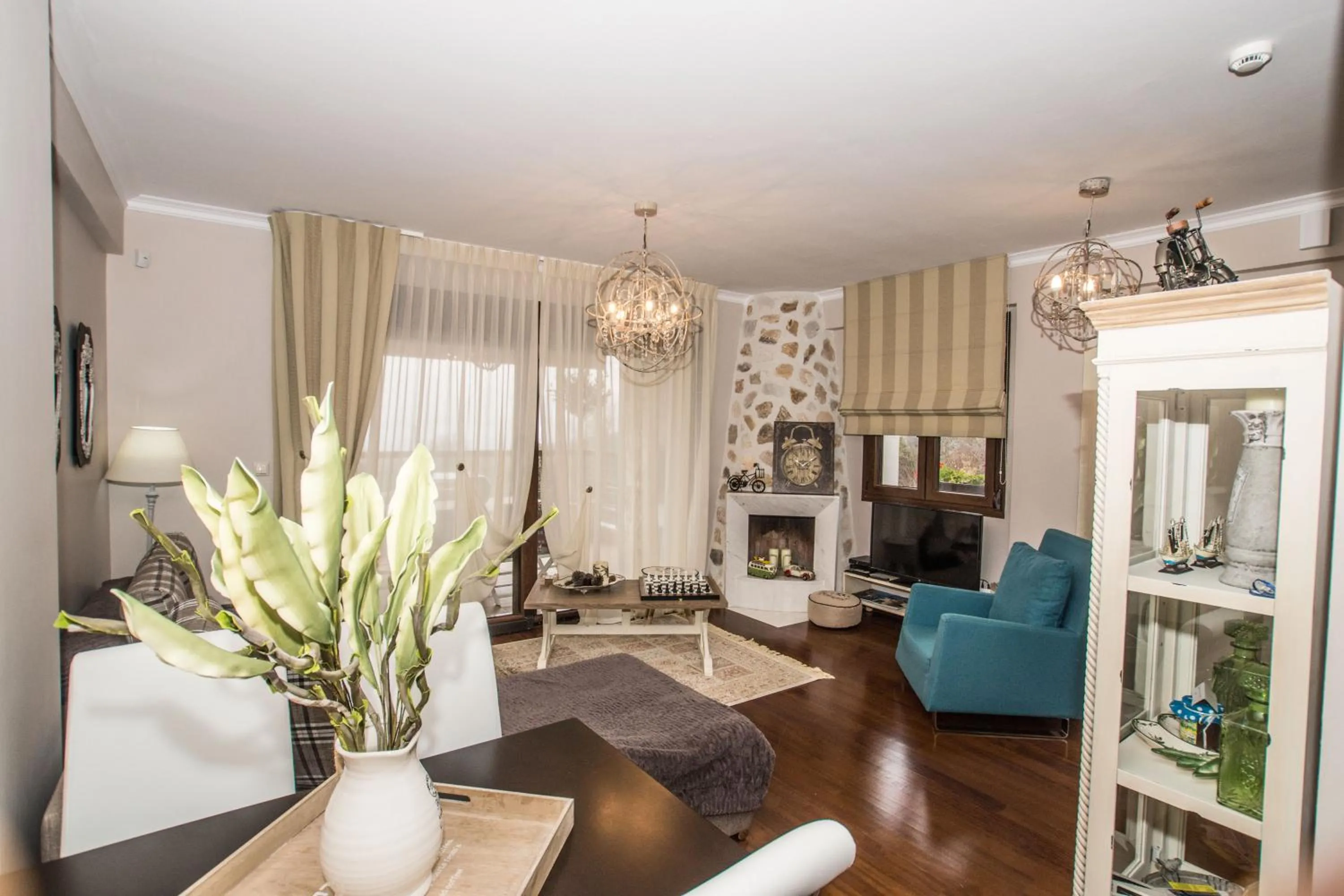 Living room in Evmorfes Villas