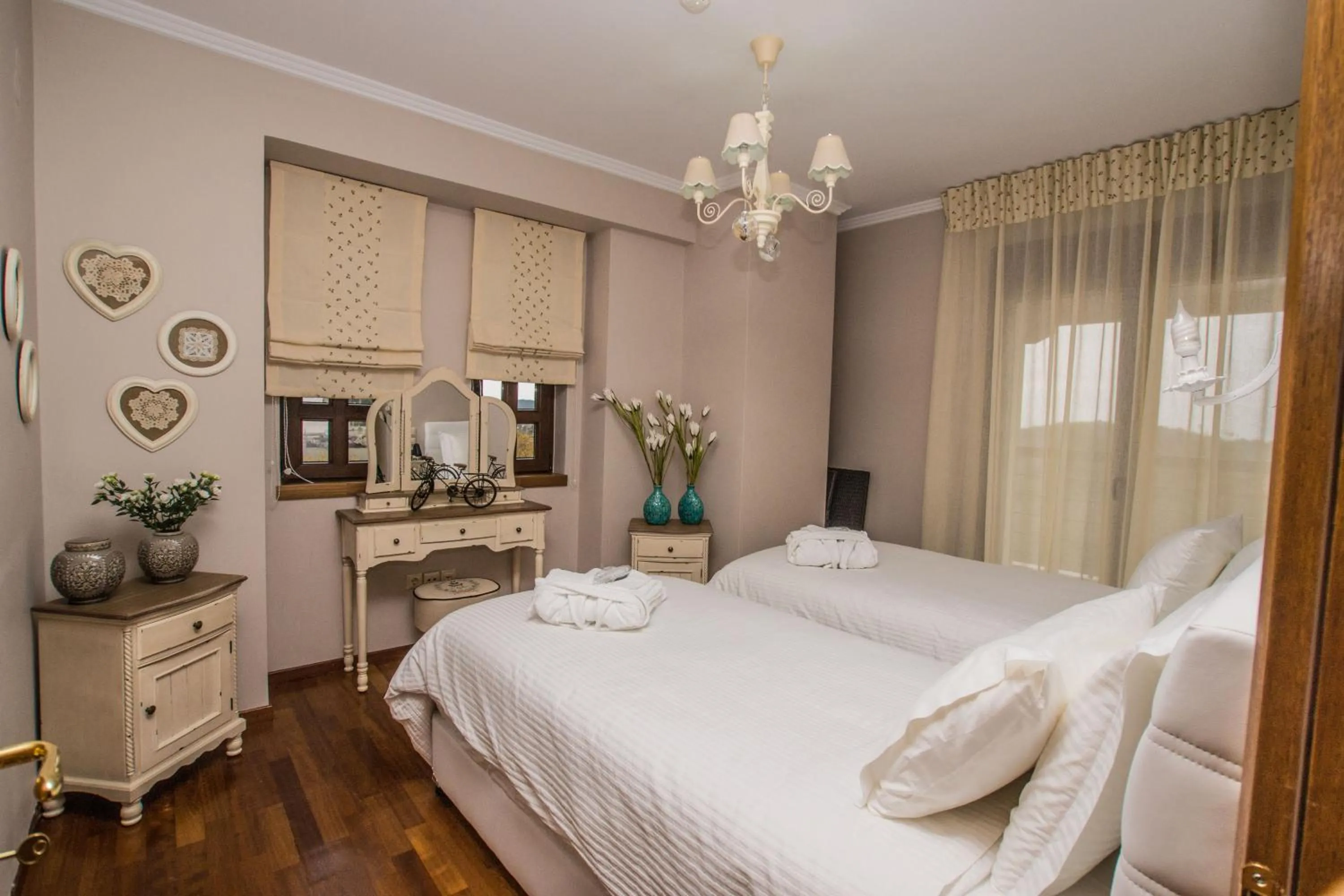 Bedroom, Bed in Evmorfes Villas