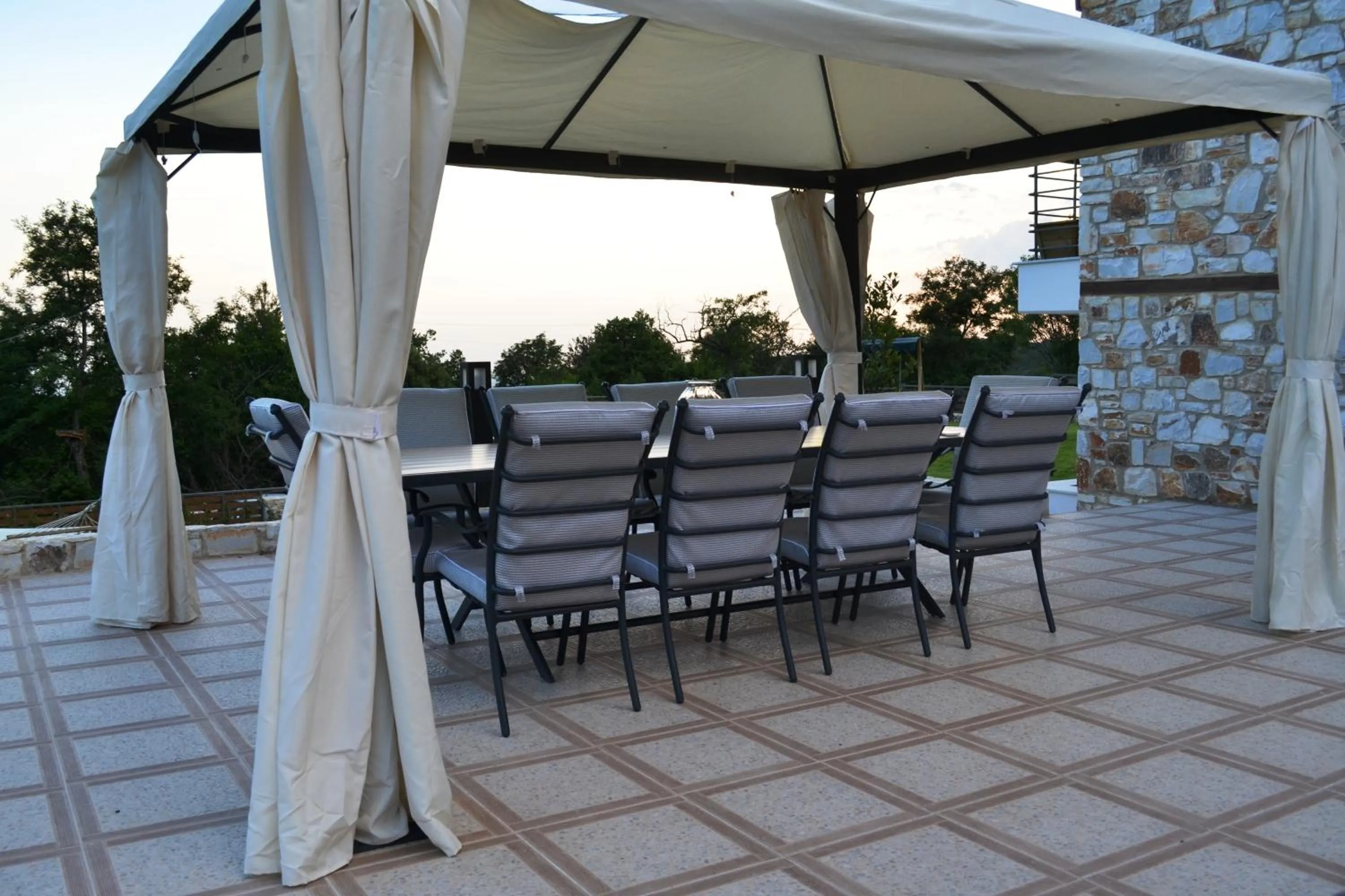 BBQ facilities in Evmorfes Villas