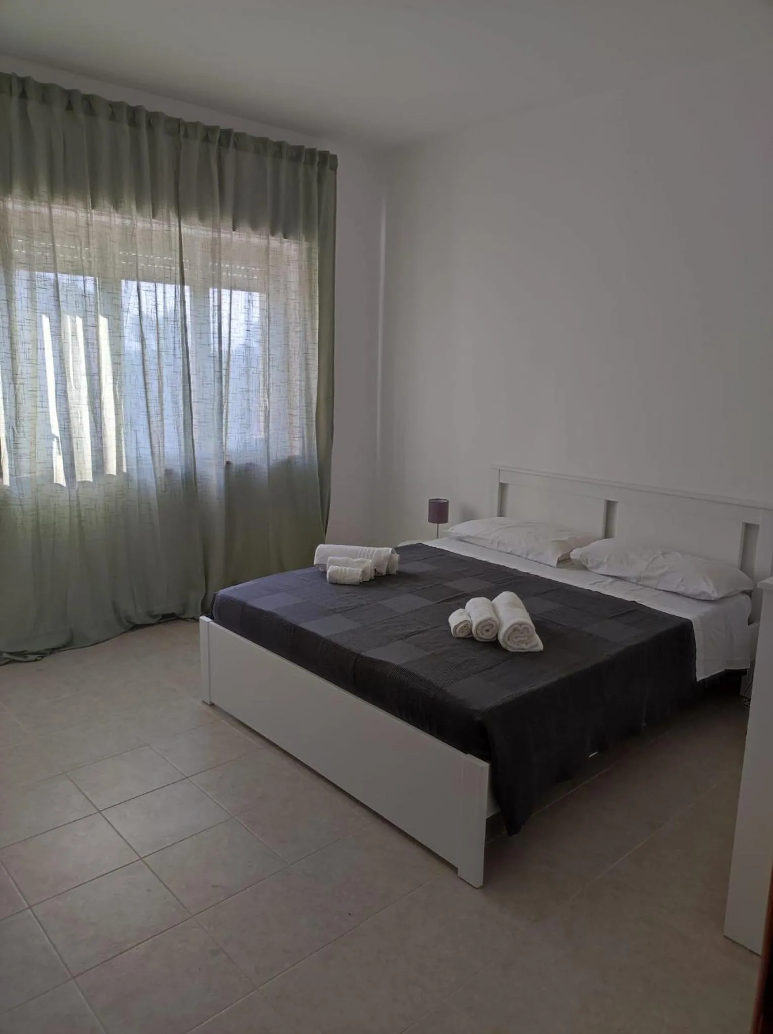 E&S Apartment