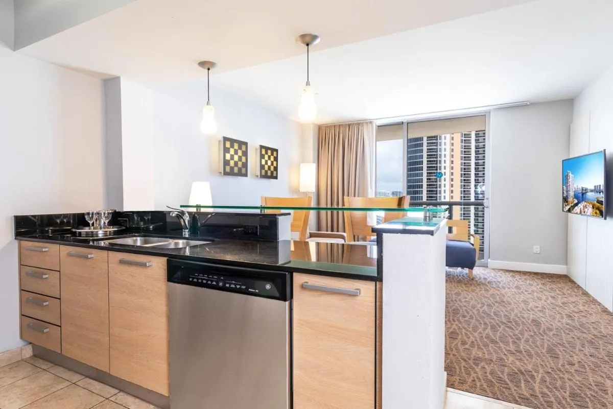 Marenas Resort PRIVATE UNIT daily refresh not included