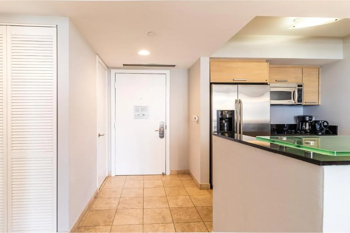 Marenas Resort PRIVATE UNIT daily refresh not included